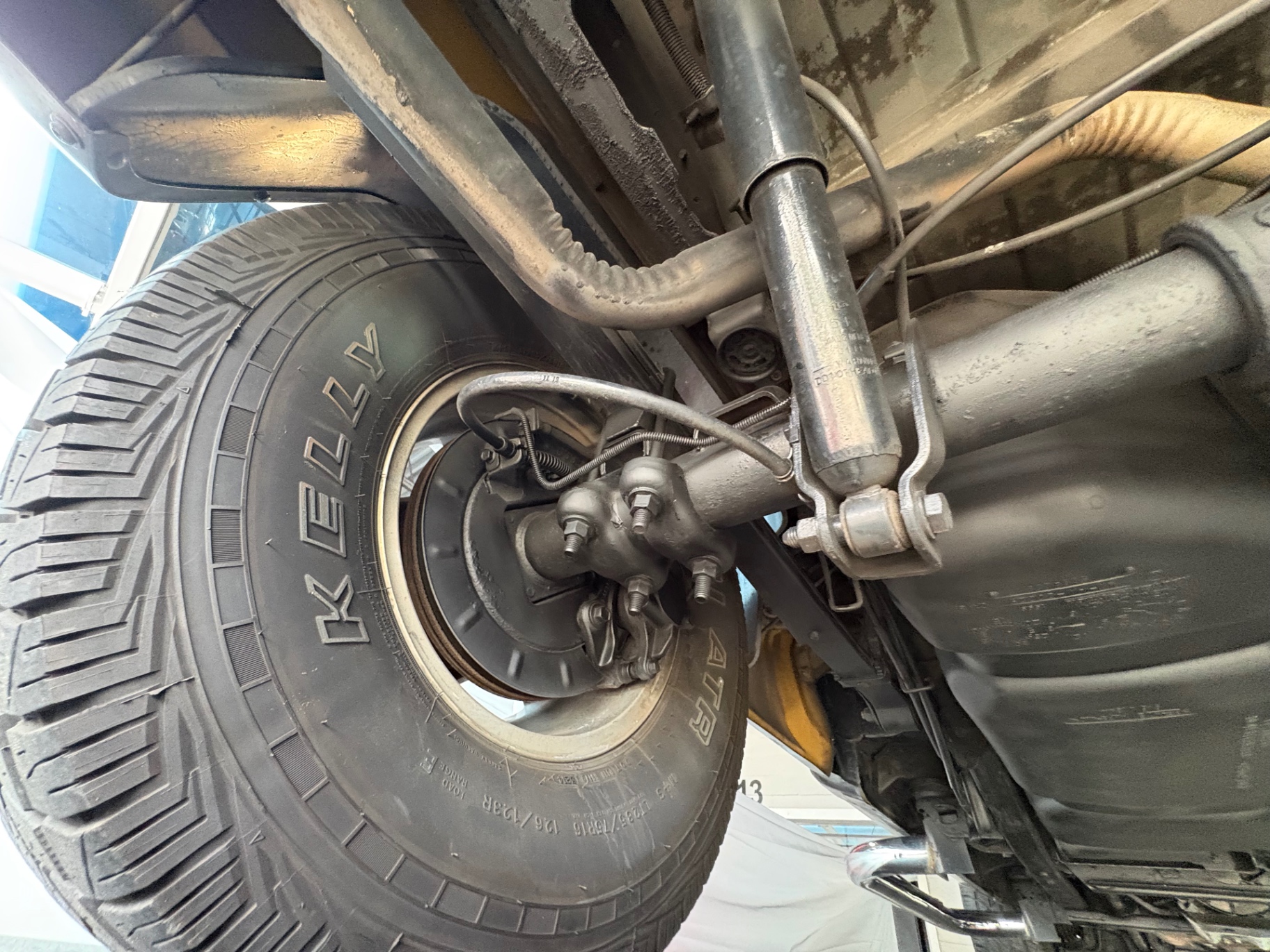 Vehicle photo 42