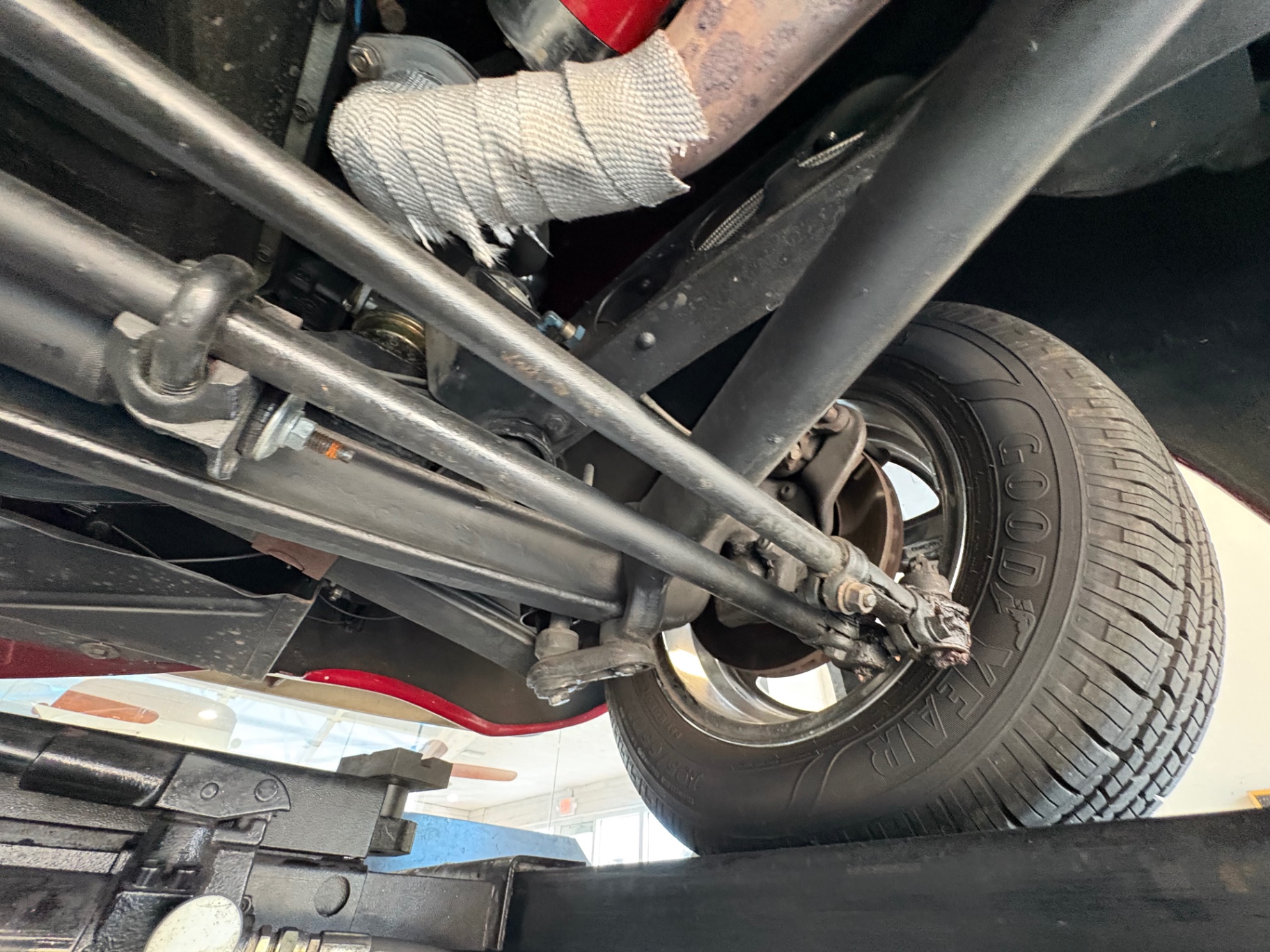 Vehicle photo 45