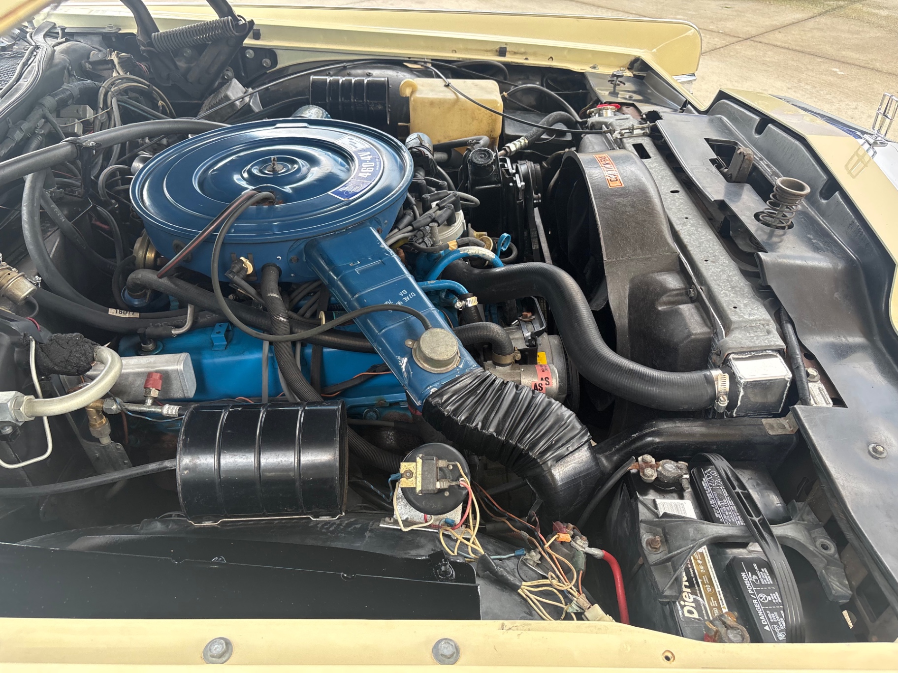 Vehicle photo 26