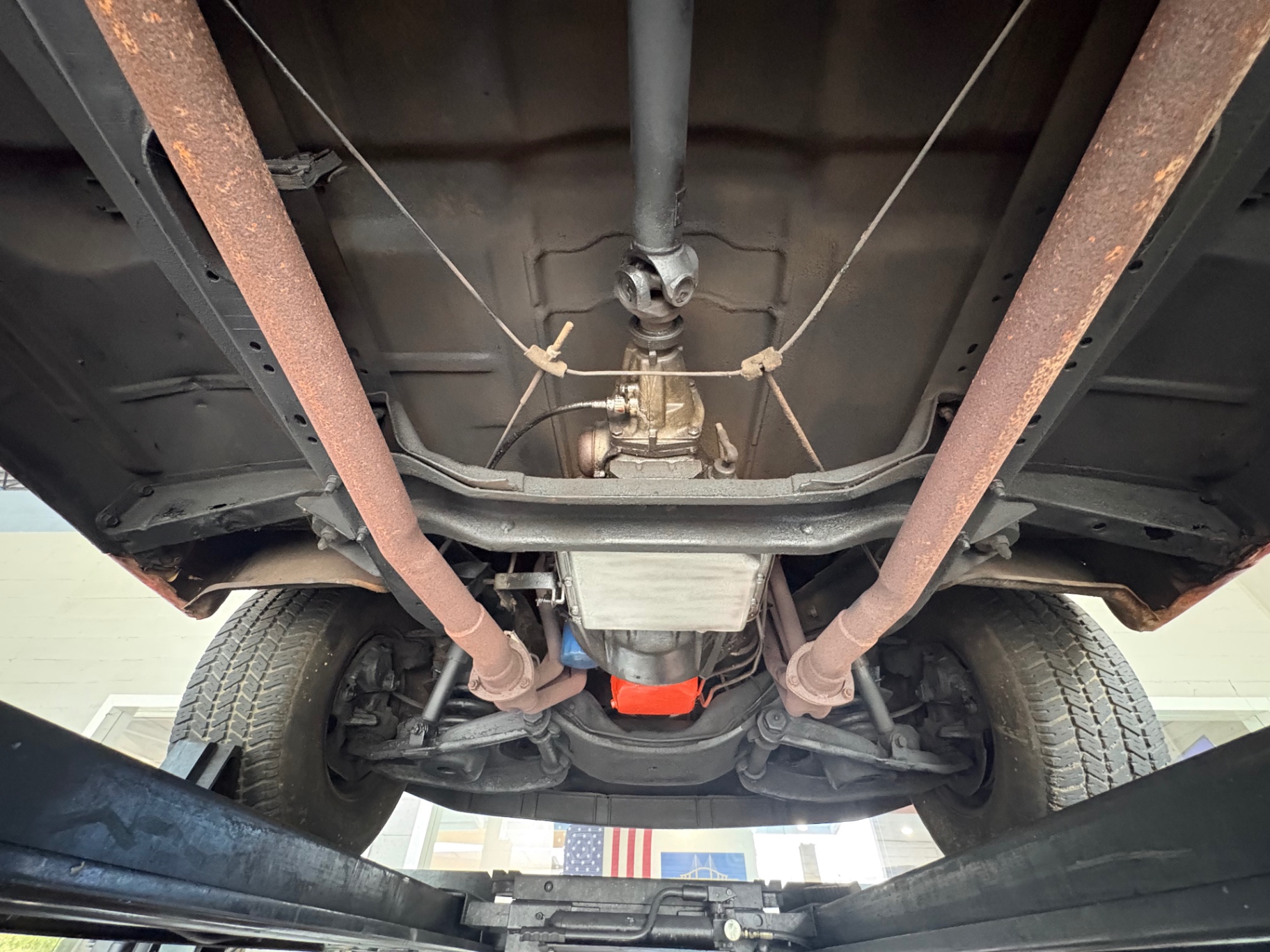 Vehicle photo 49