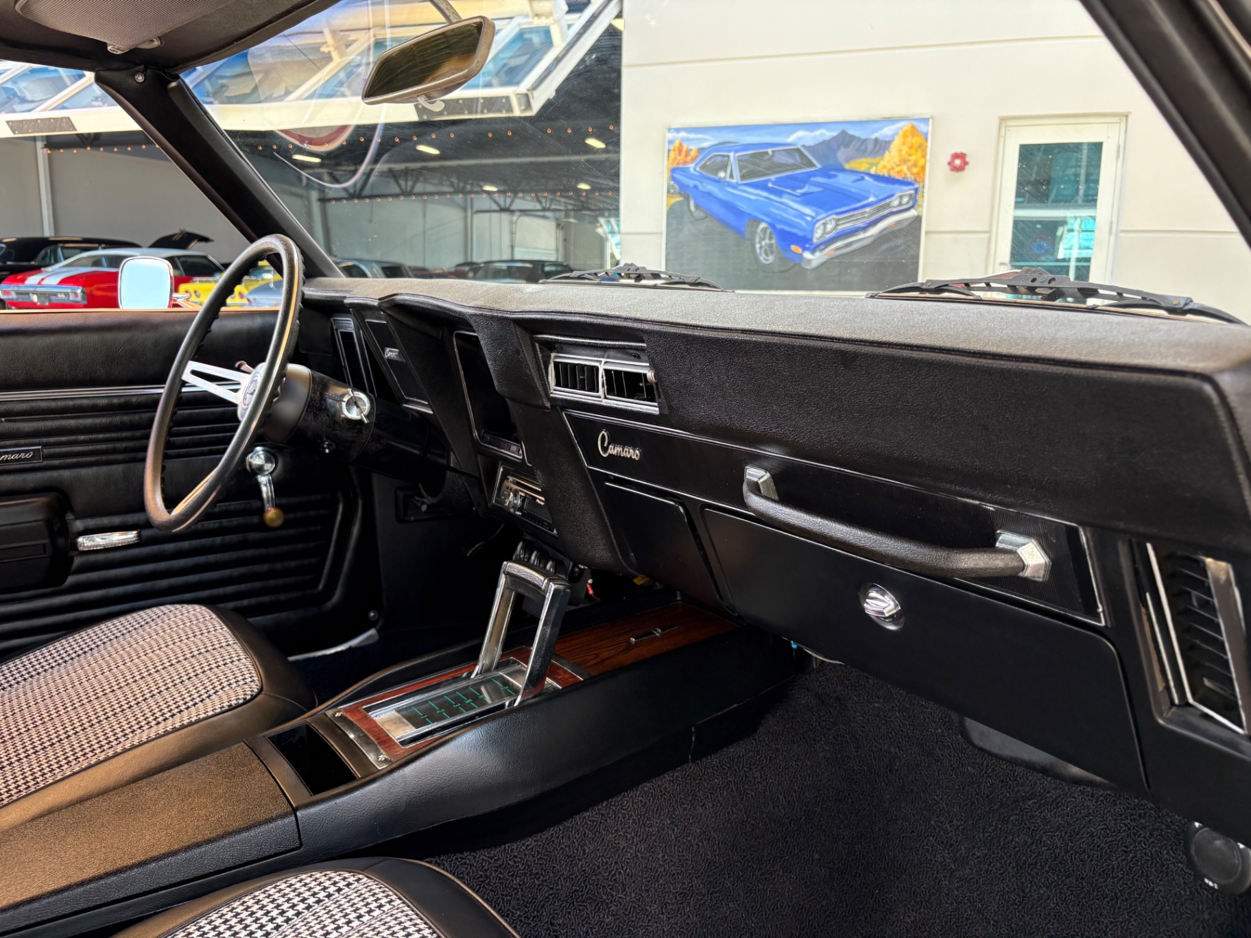Vehicle photo 41