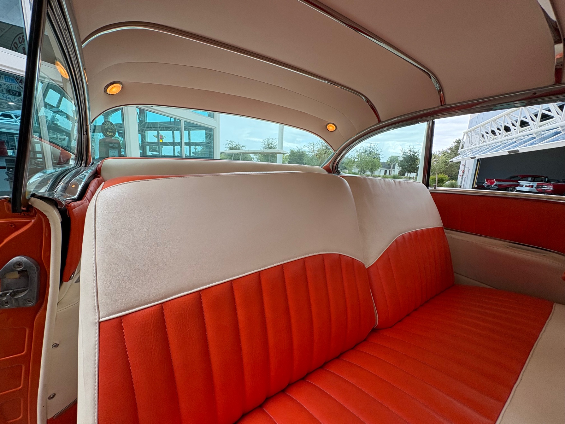 Vehicle photo 41