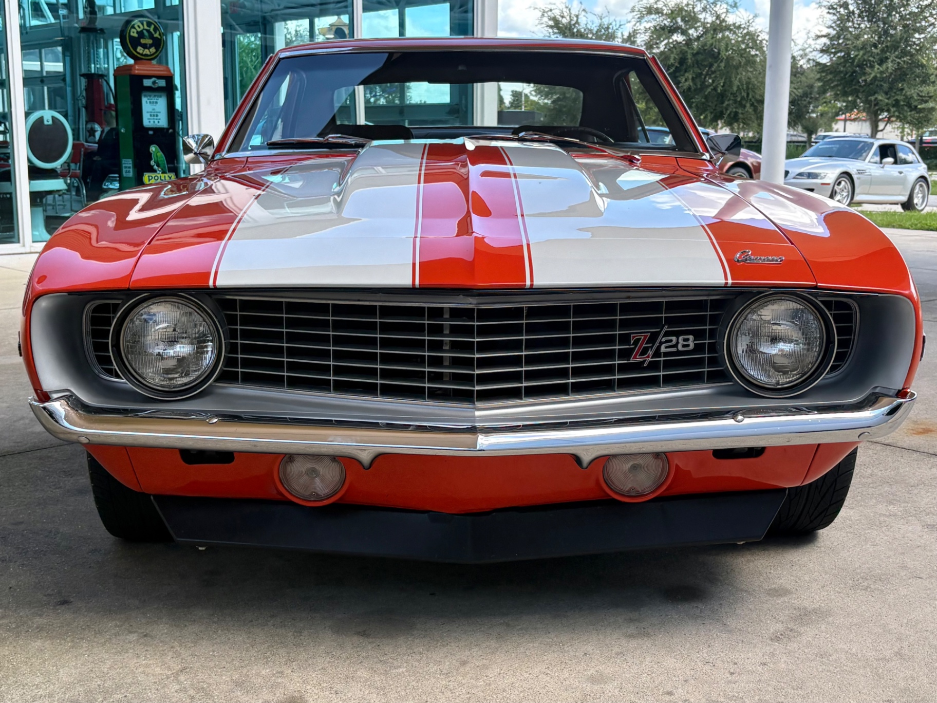 Vehicle photo 2