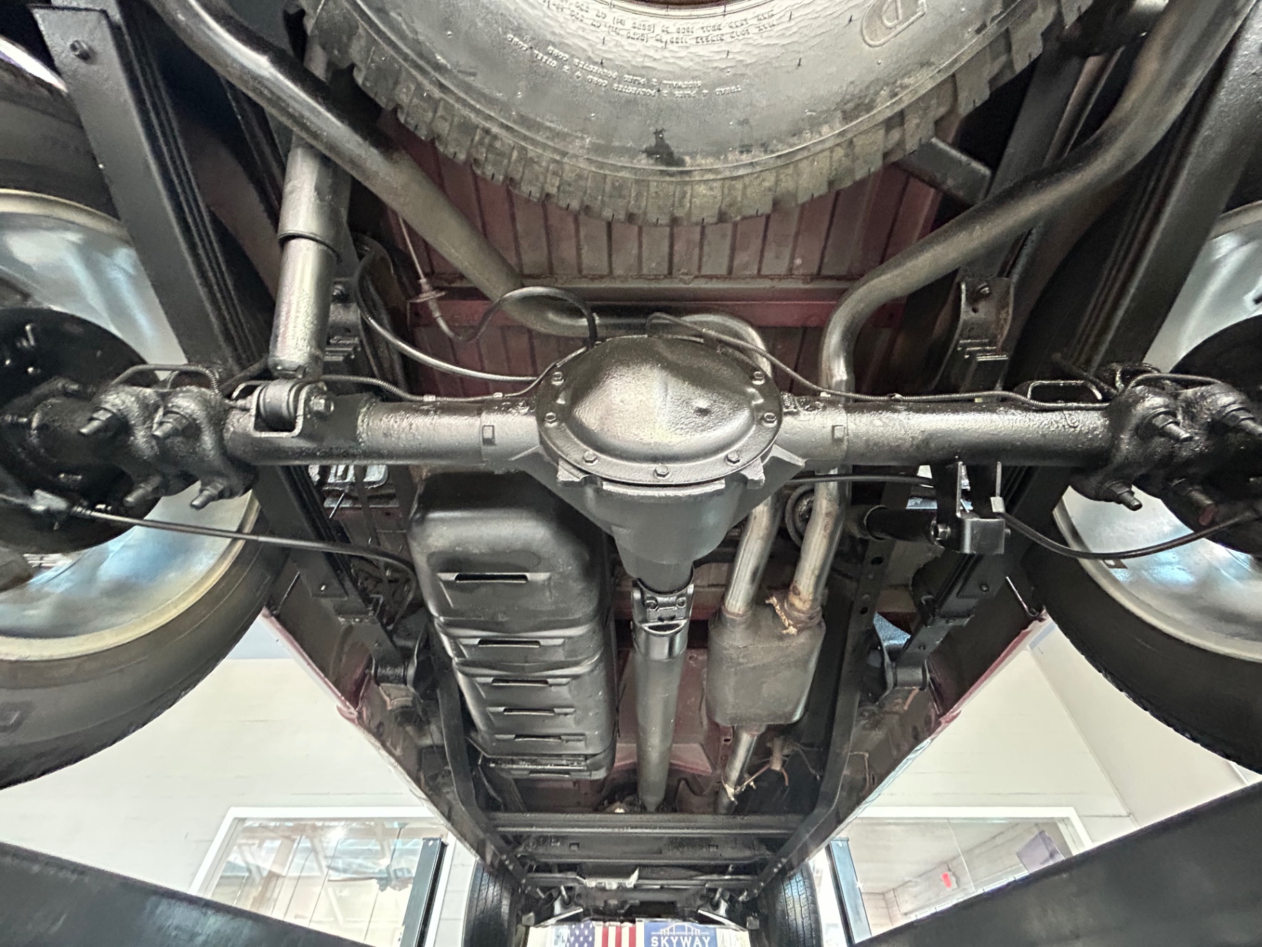 Vehicle photo 42