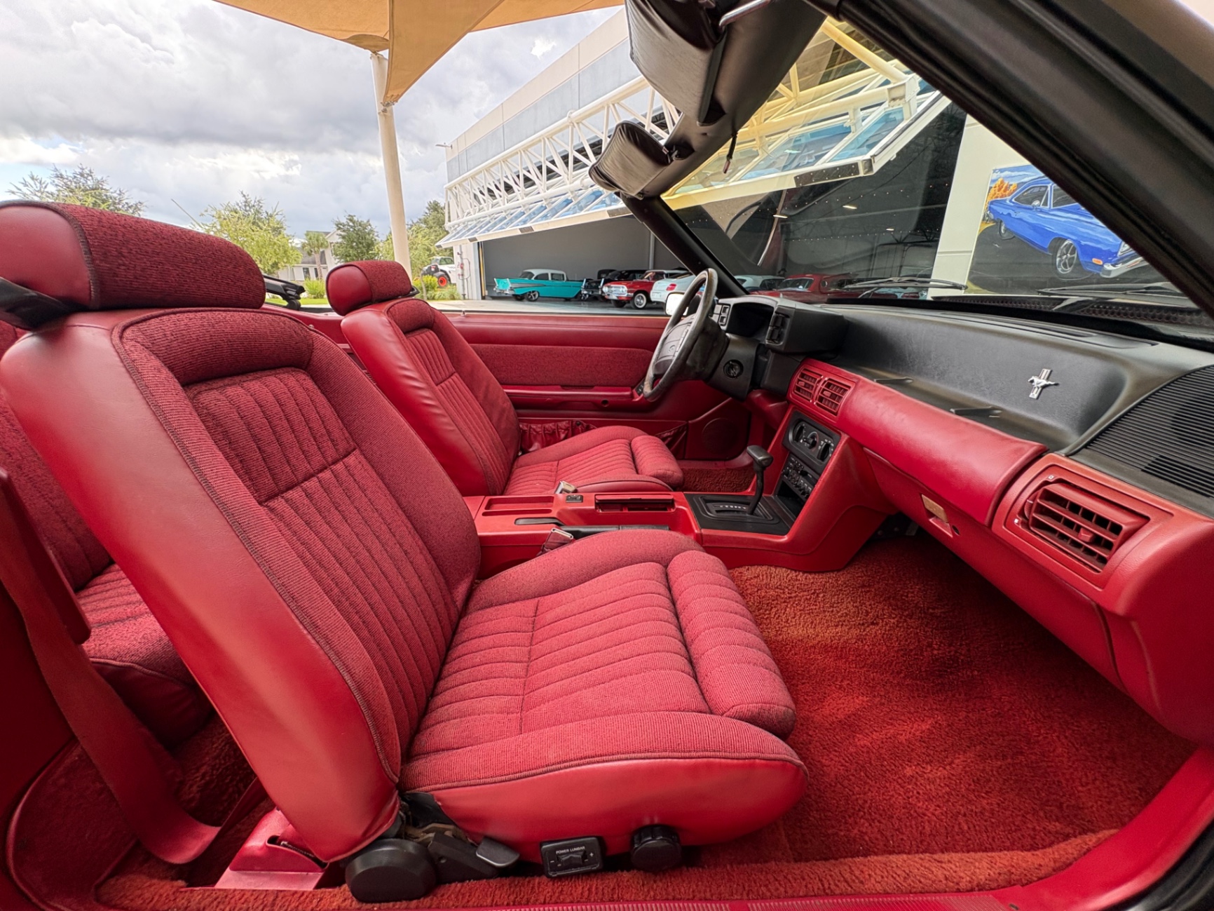 Vehicle photo 42