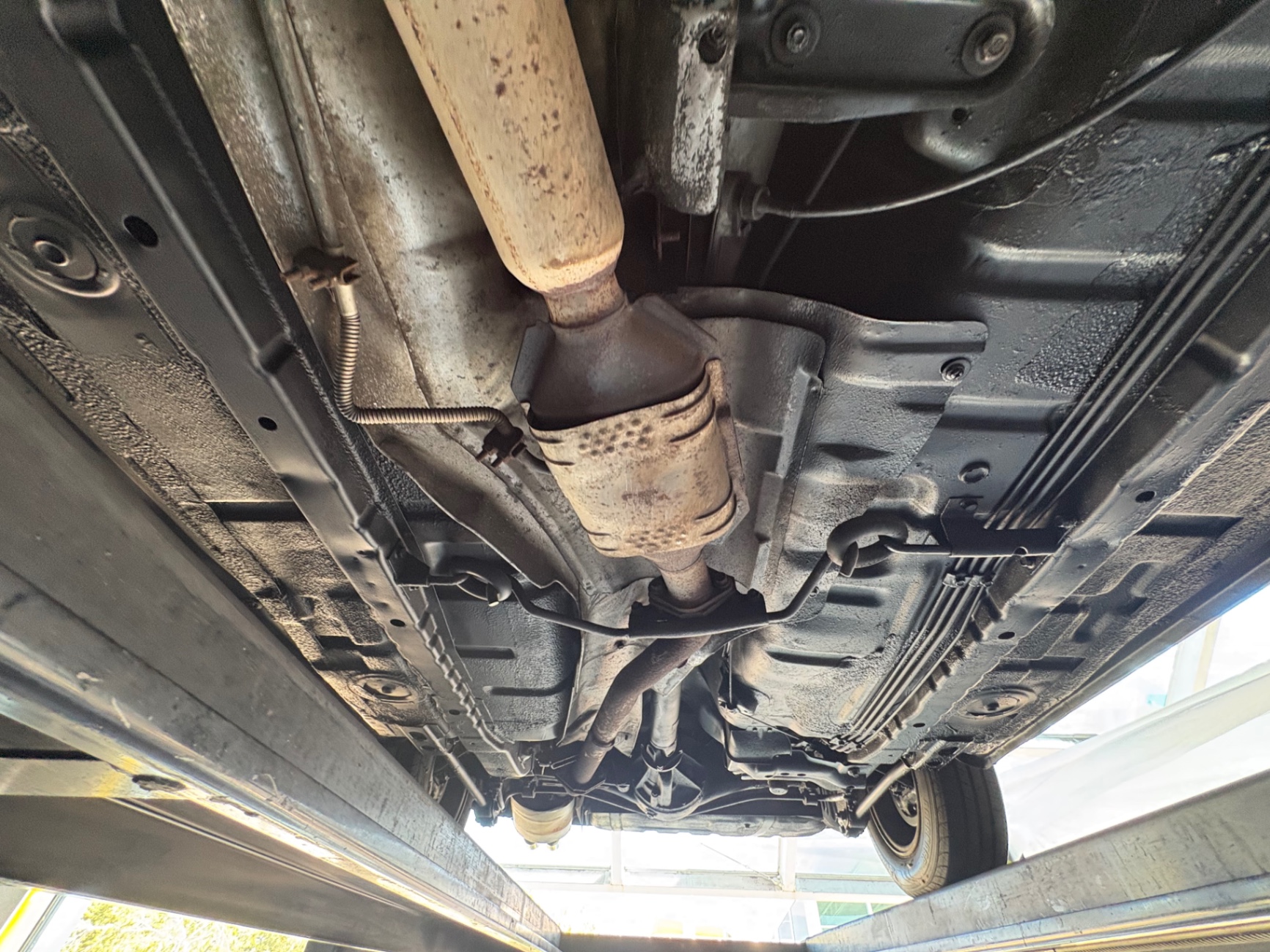 Vehicle photo 56
