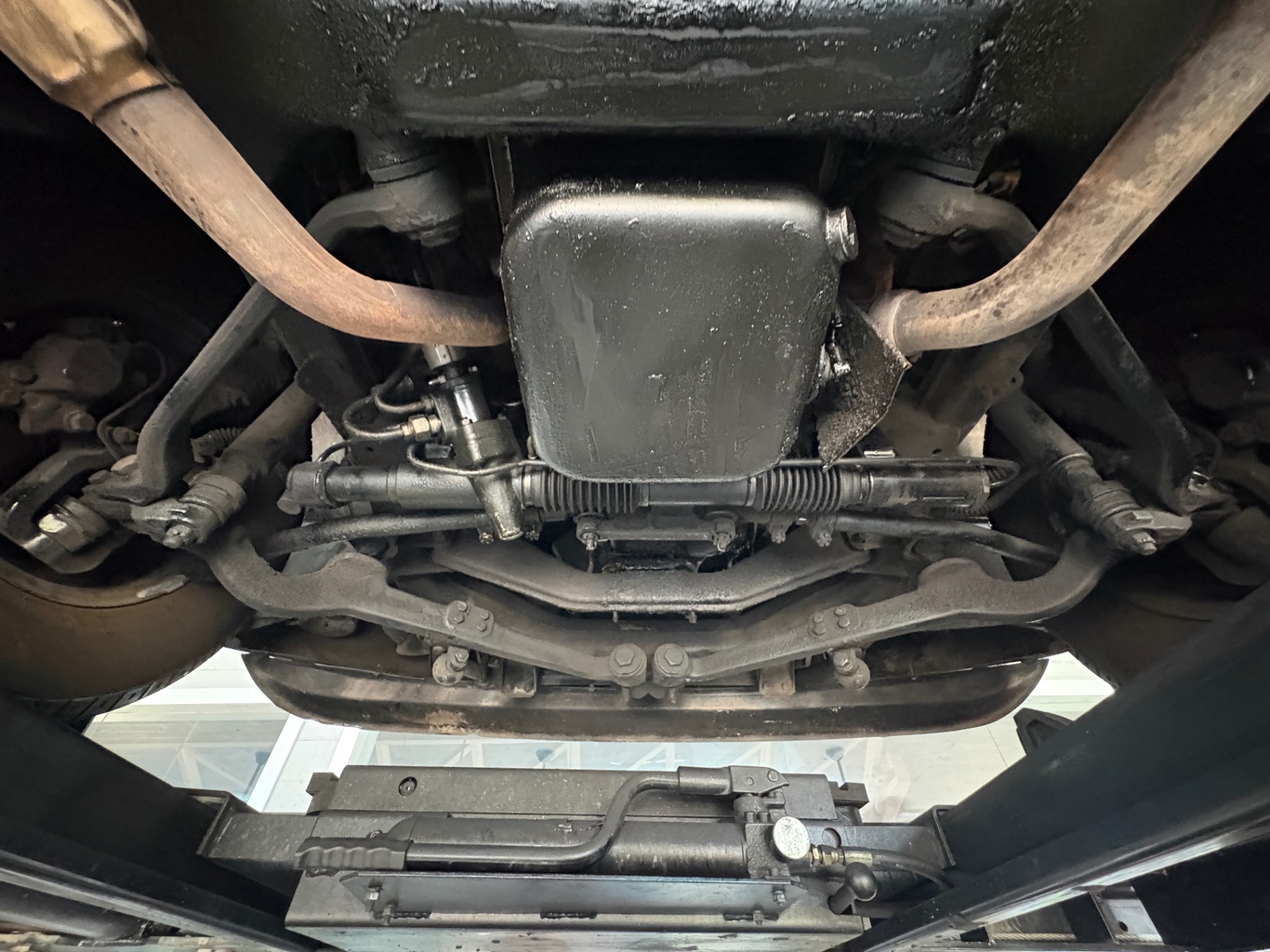 Vehicle photo 56