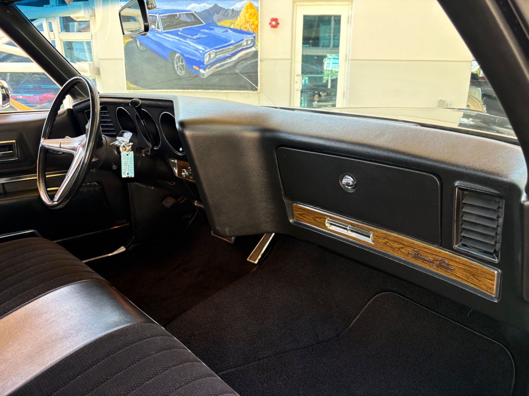 Vehicle photo 42