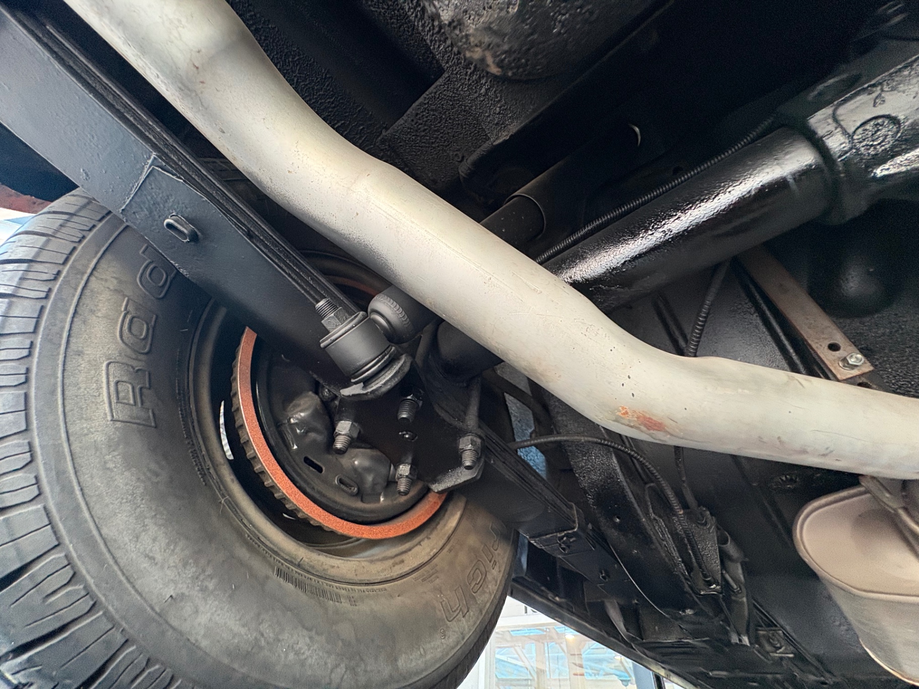 Vehicle photo 45