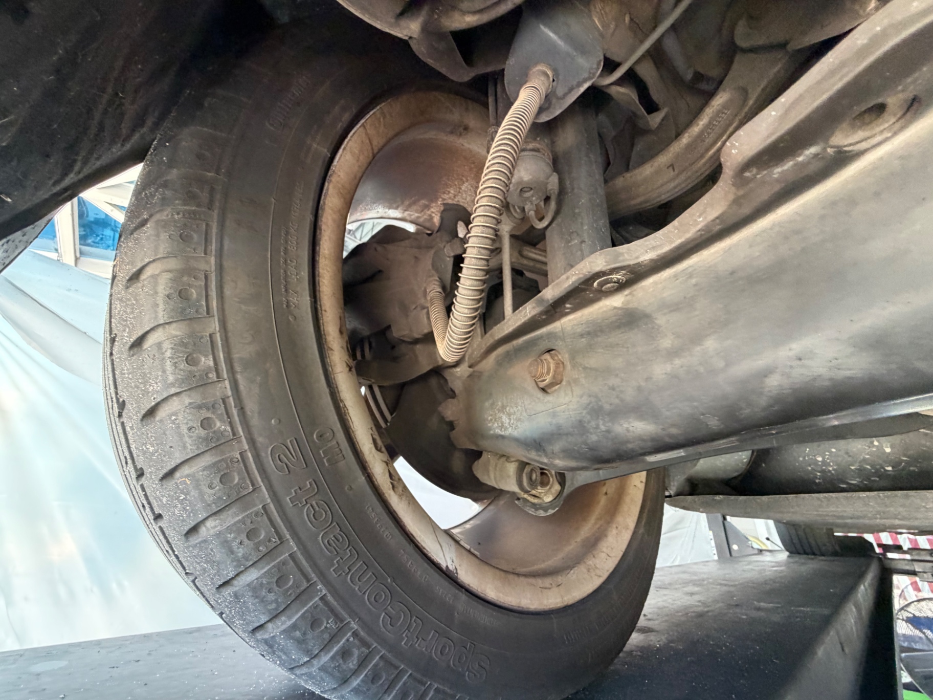 Vehicle photo 49