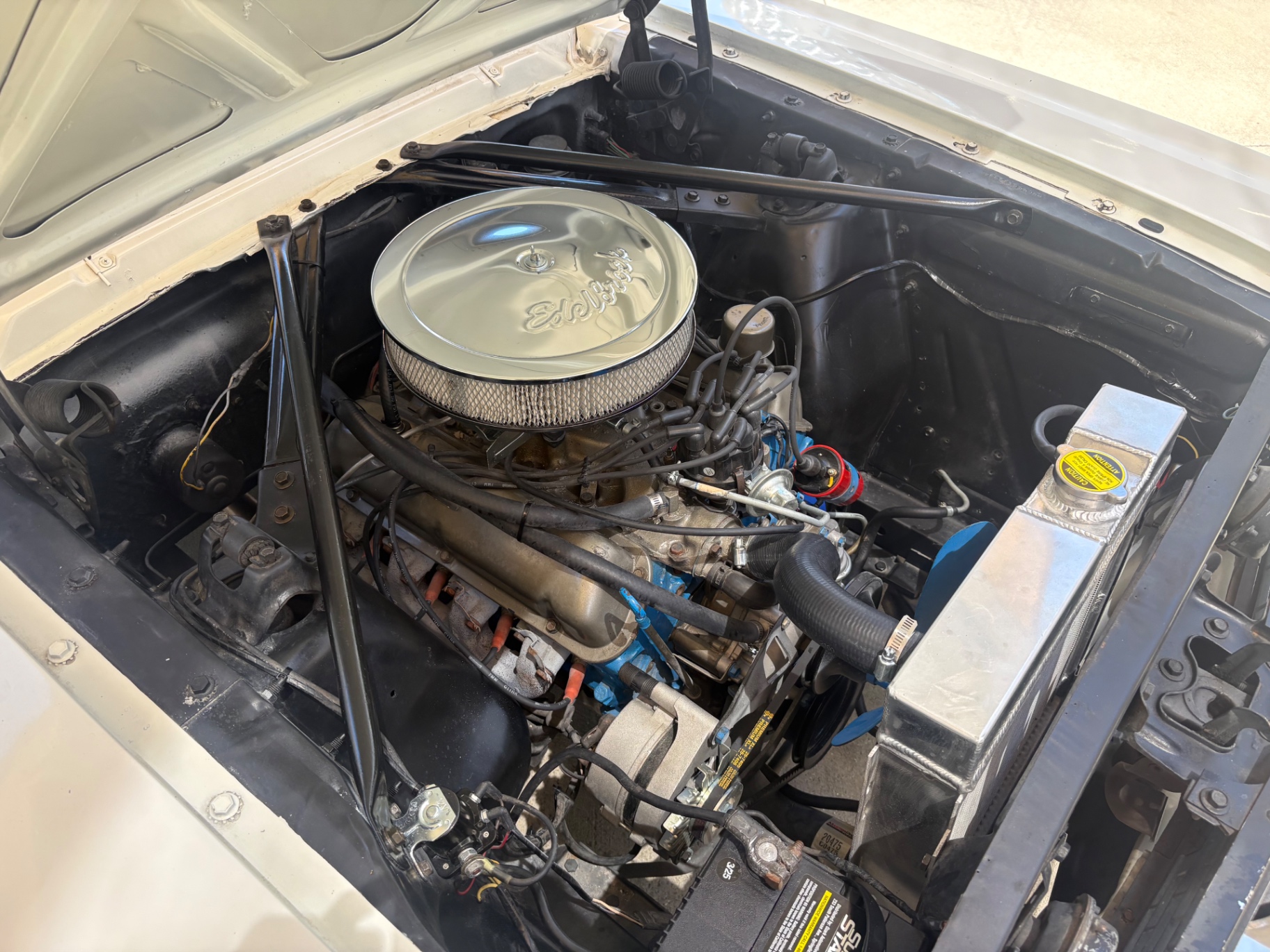 Vehicle photo 33