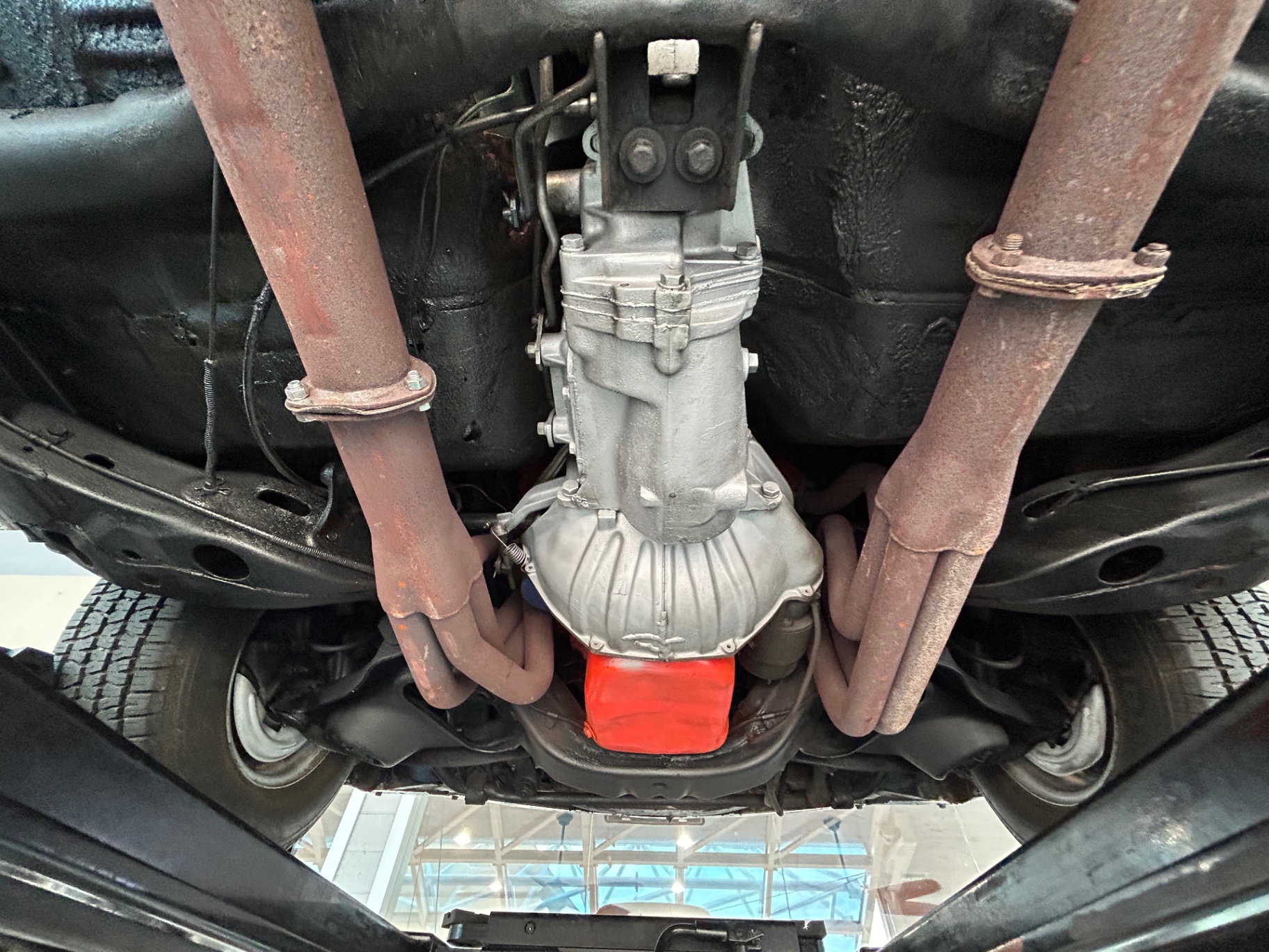 Vehicle photo 35
