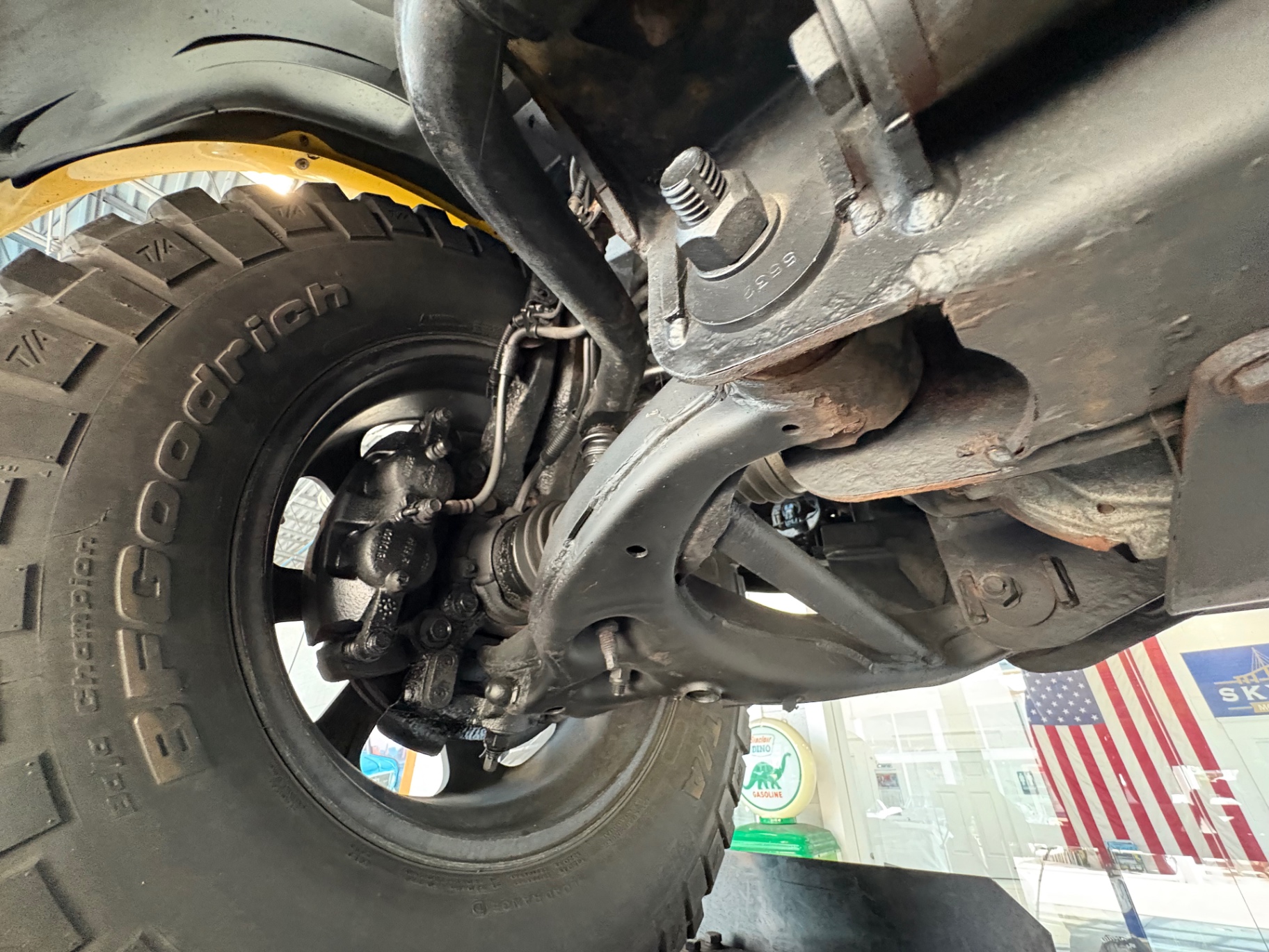 Vehicle photo 53