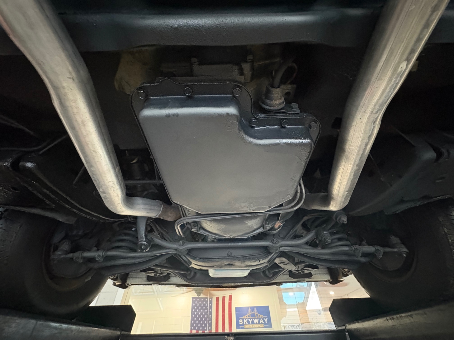 Vehicle photo 47
