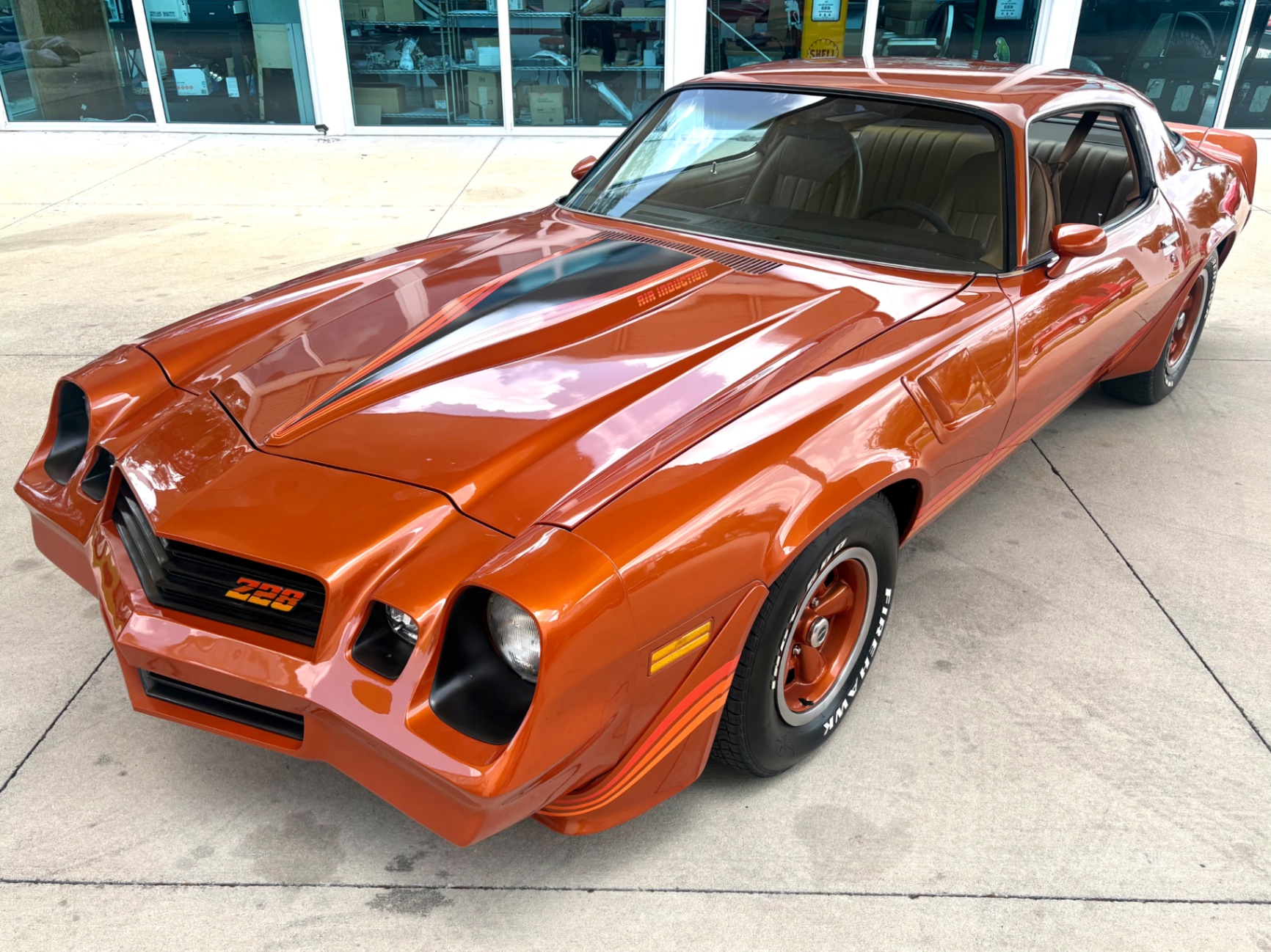 Vehicle photo 20
