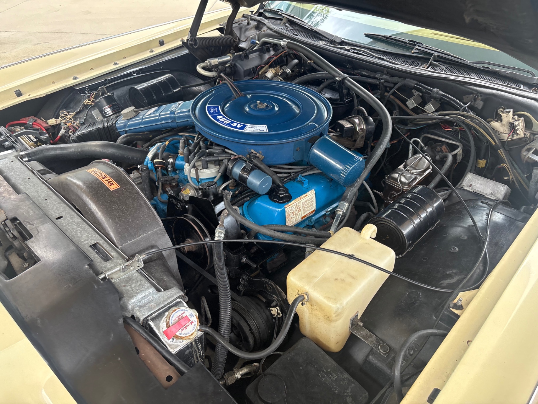 Vehicle photo 29