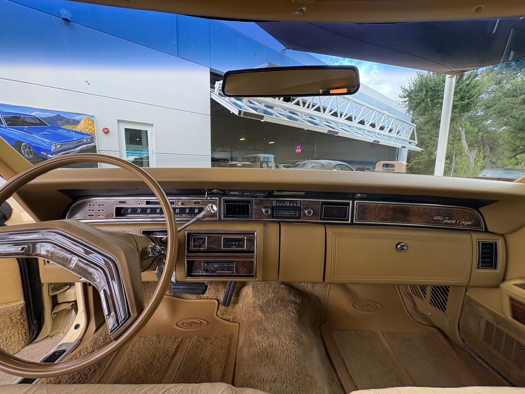 Vehicle photo 36