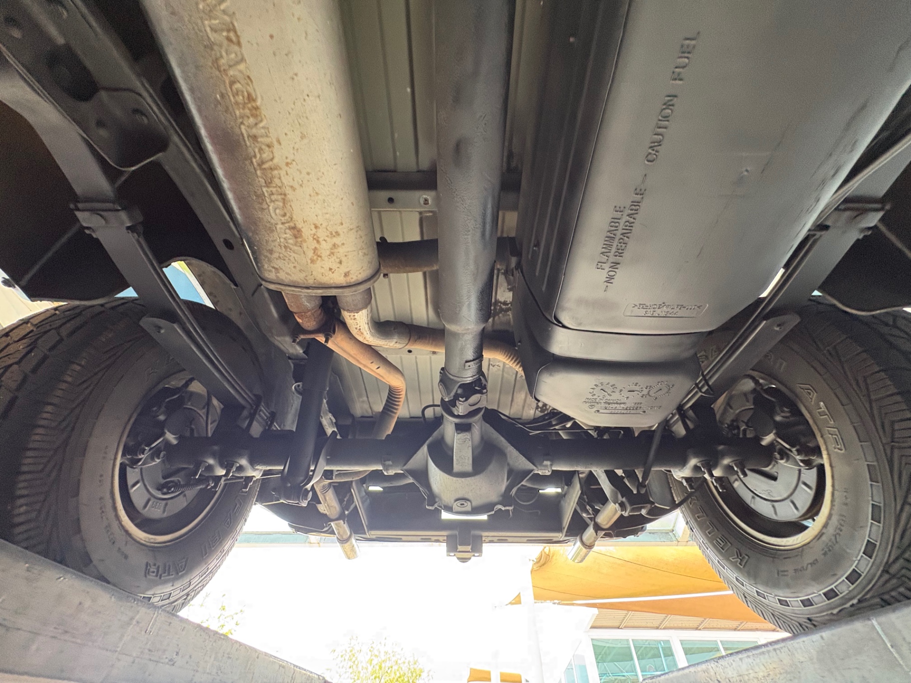 Vehicle photo 54