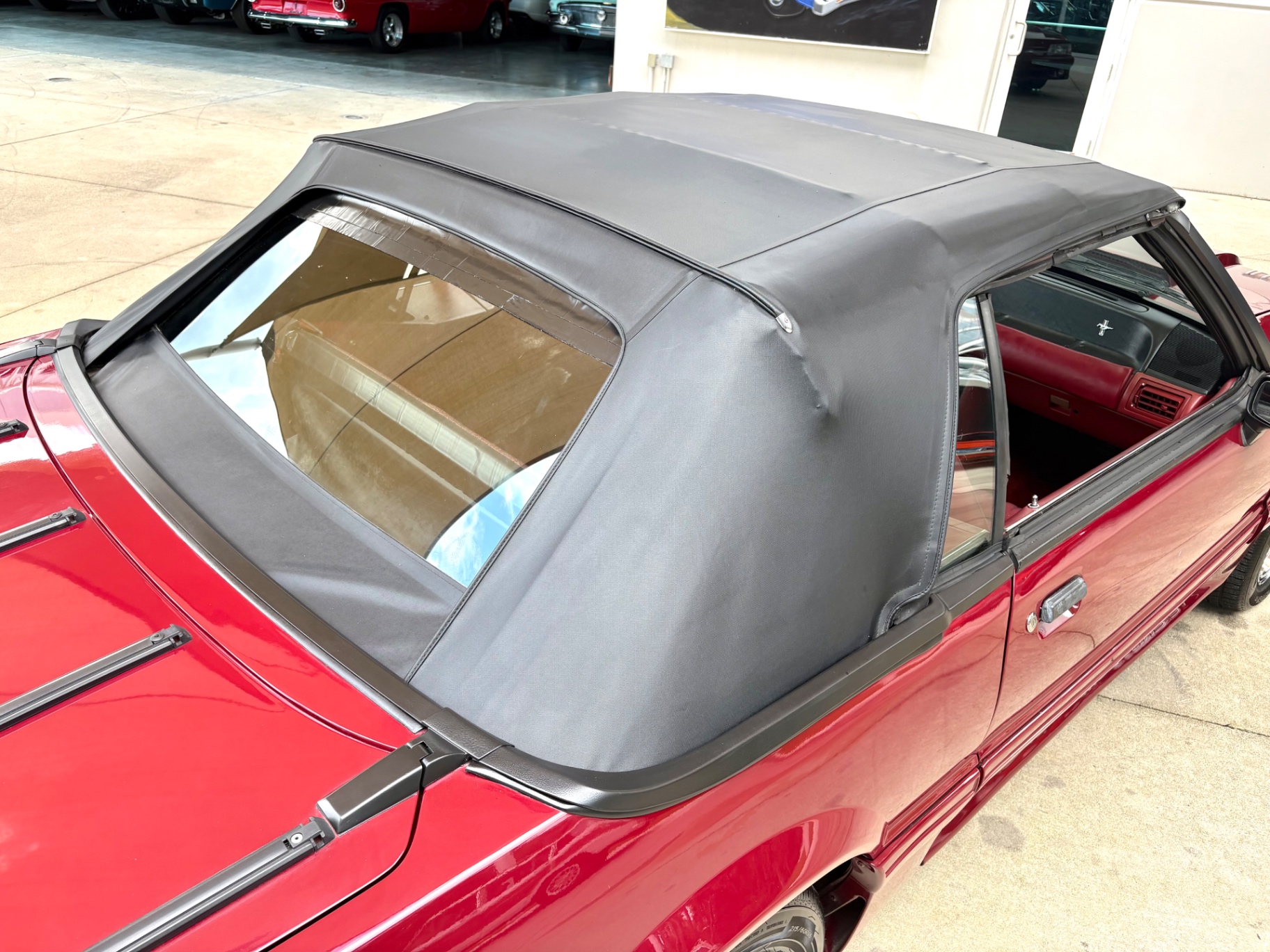 Vehicle photo 23