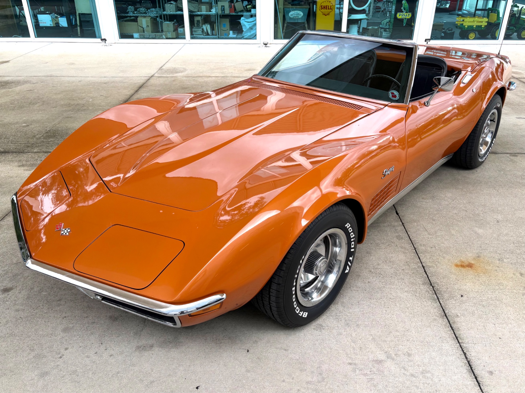 Vehicle photo 20