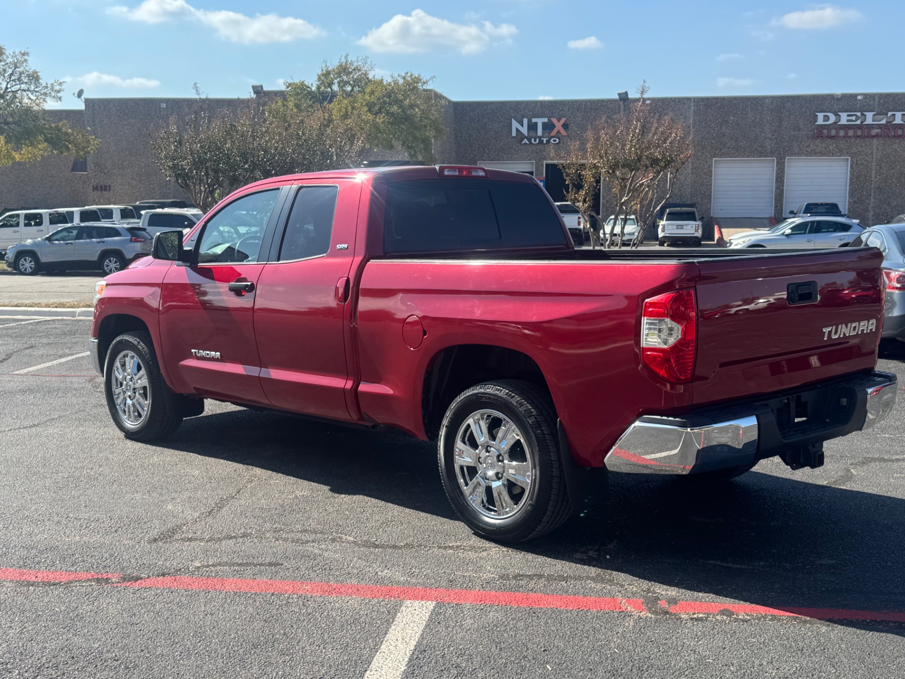 2015 Toyota Tundra SR5 photo 3