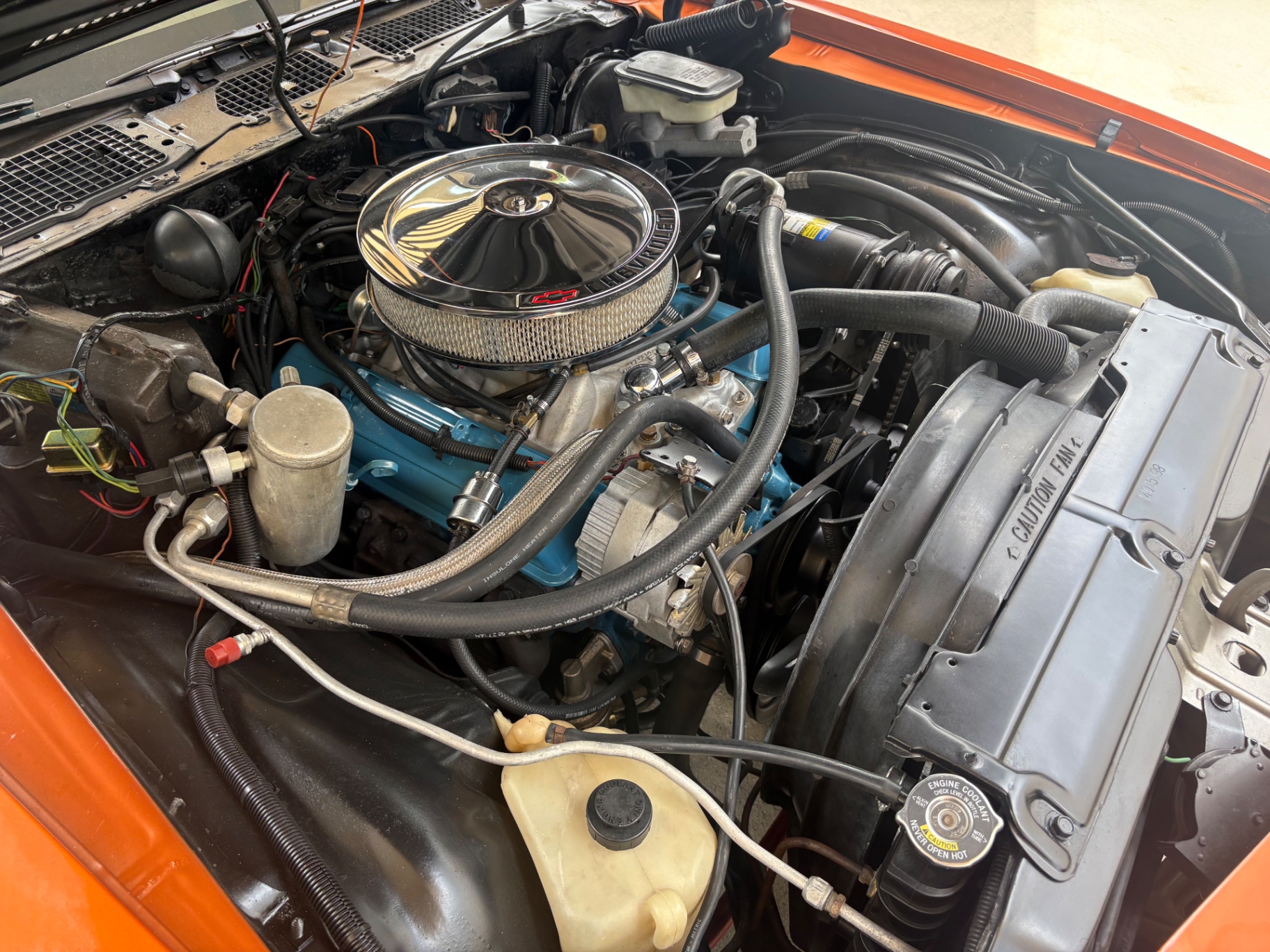 Vehicle photo 26
