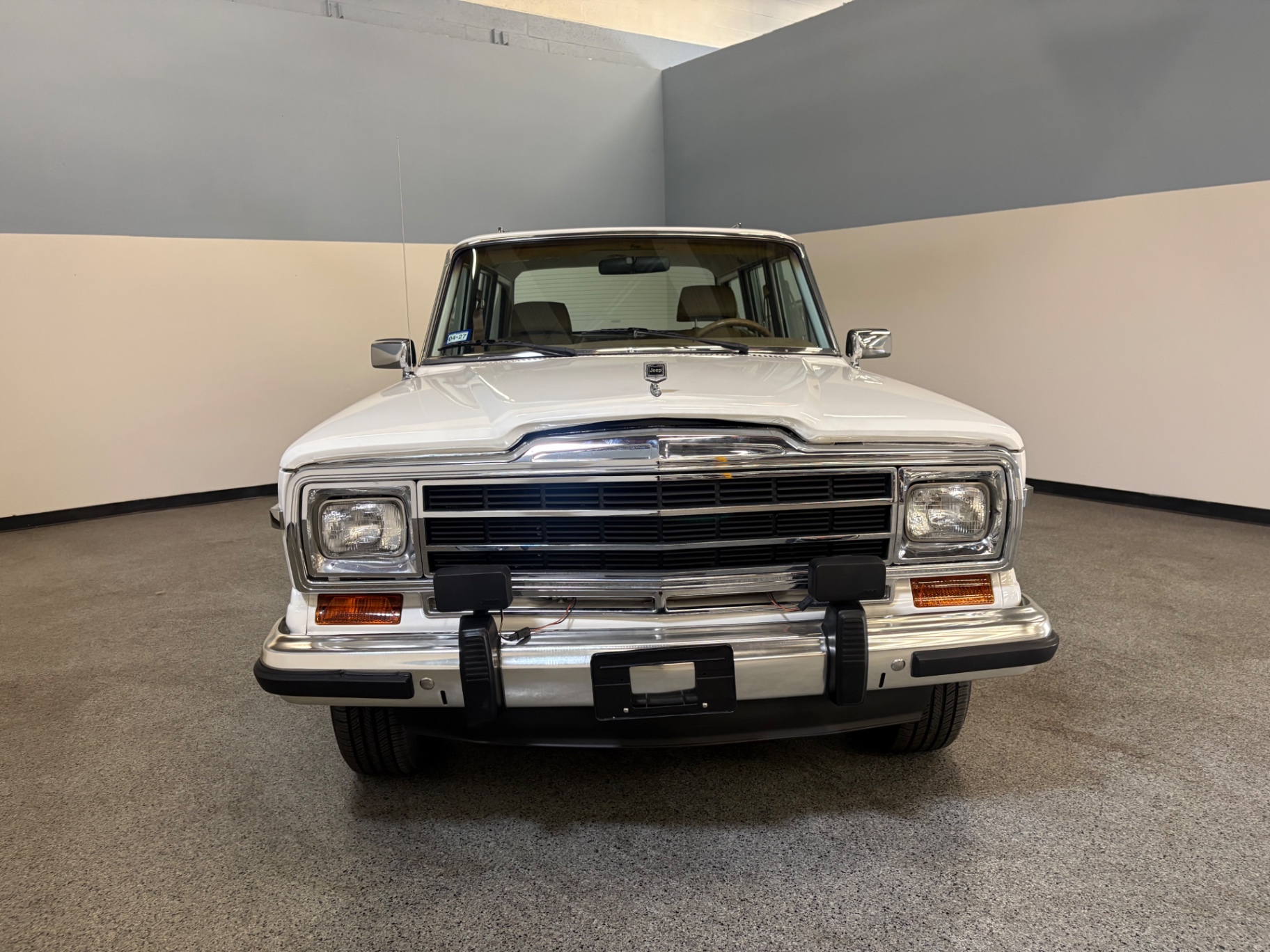 Vehicle photo 1