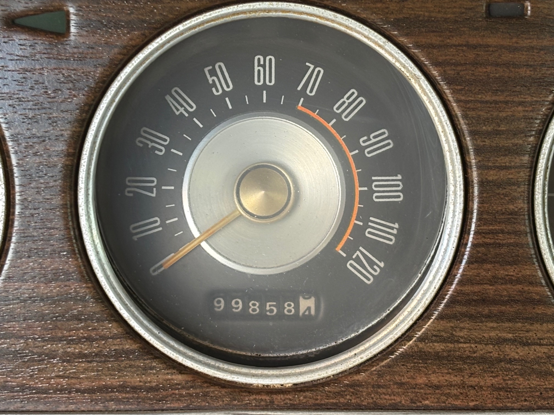 Vehicle photo 25