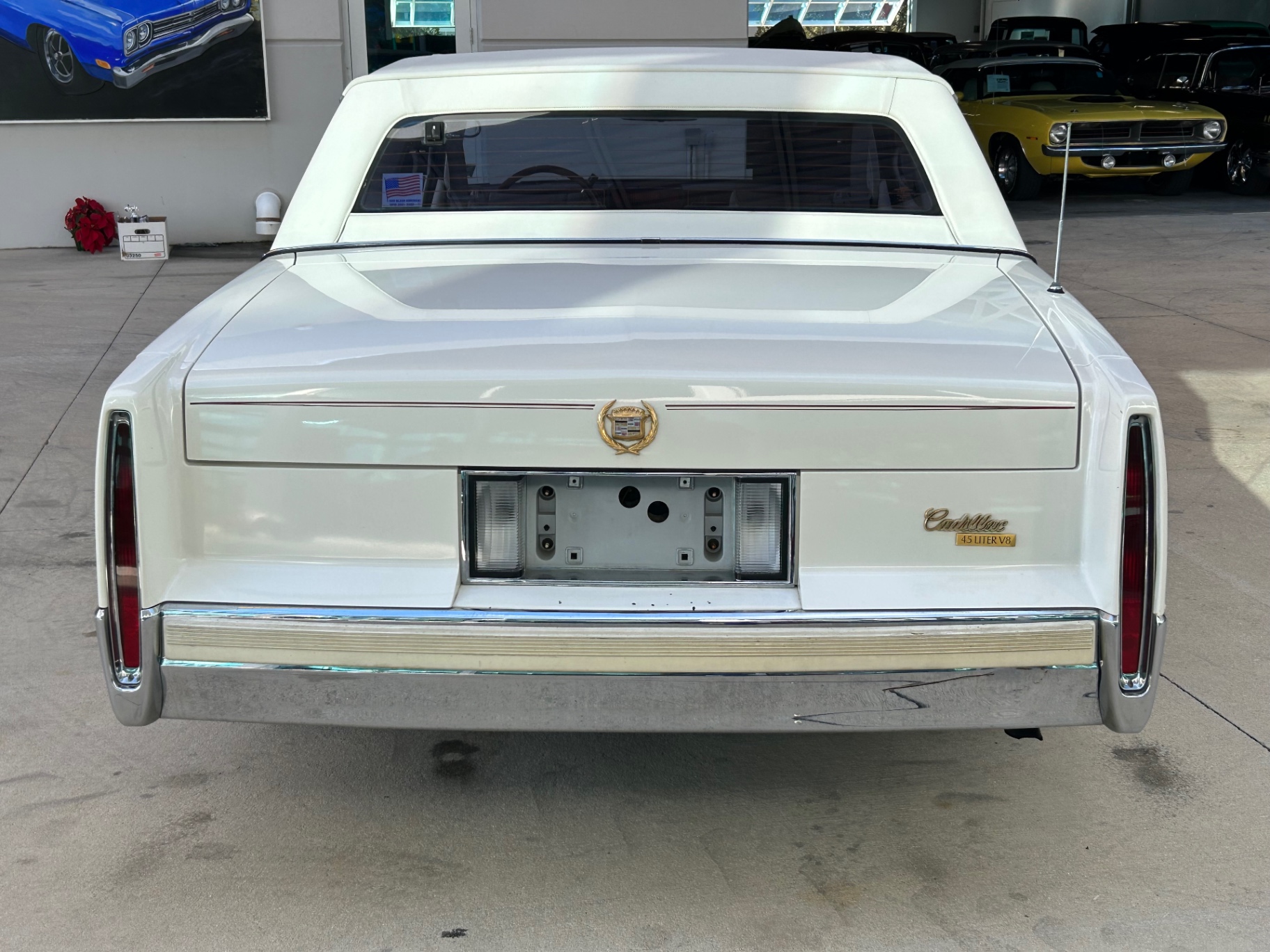 Vehicle photo 6