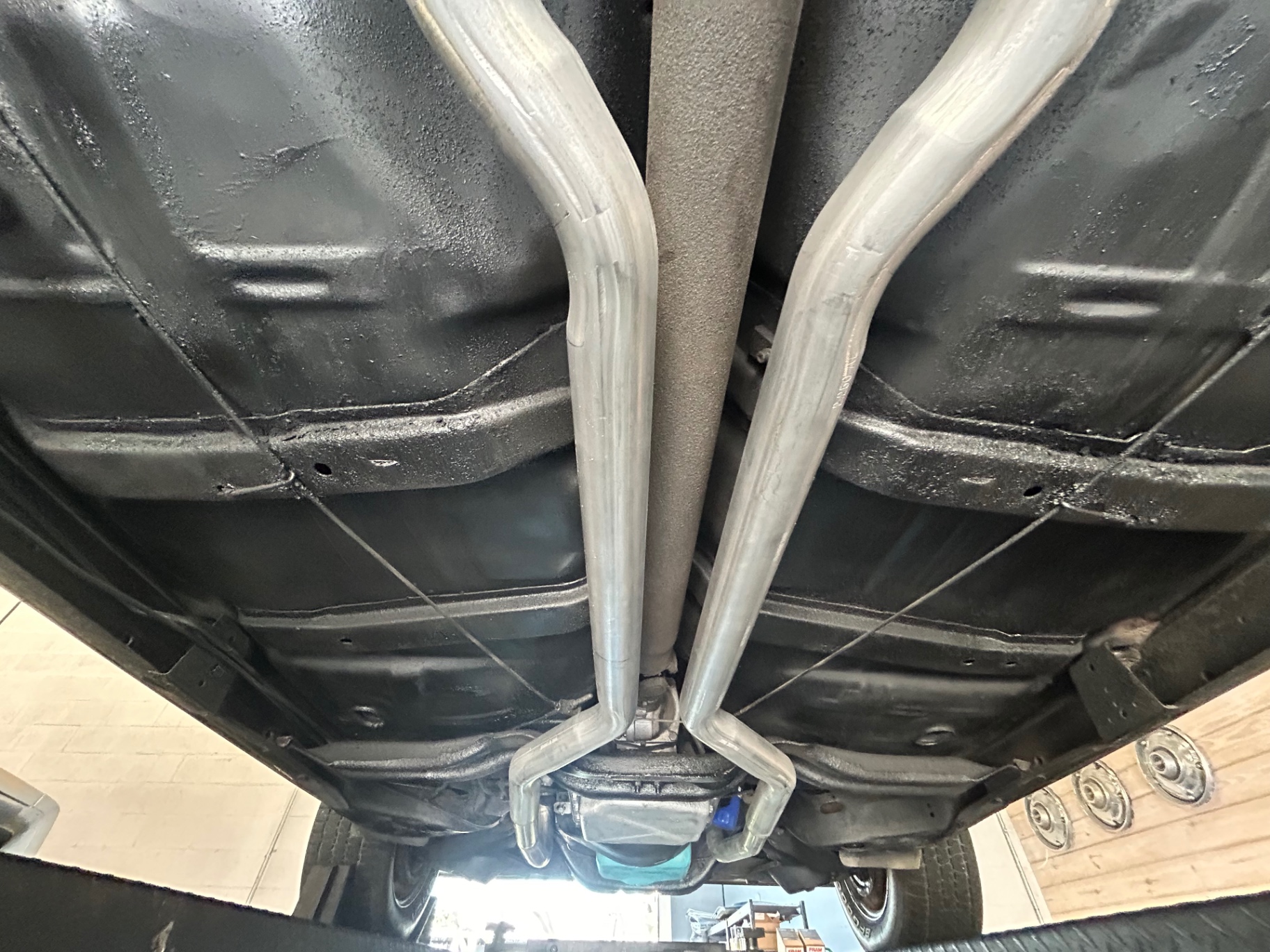 Vehicle photo 31