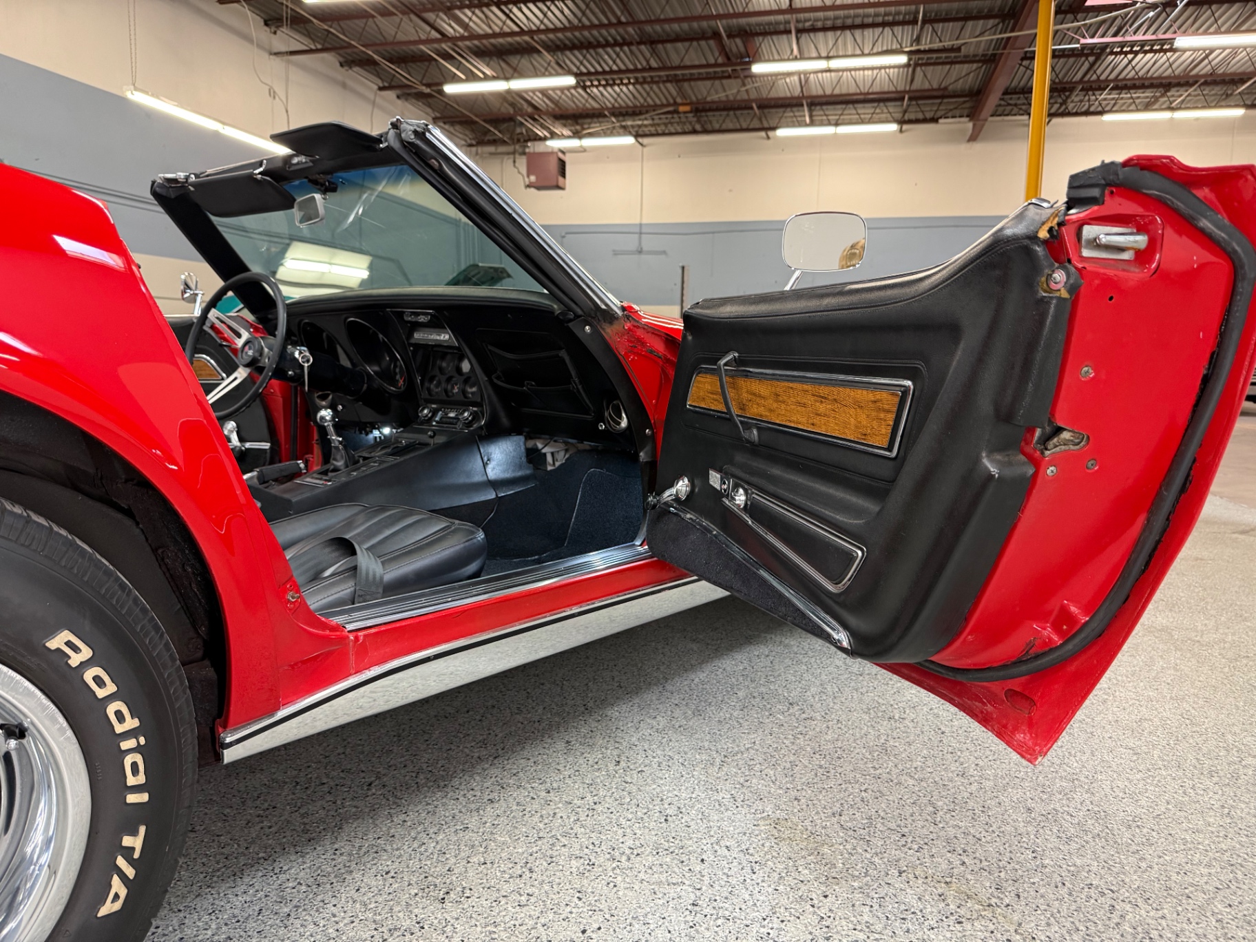 Vehicle photo 45