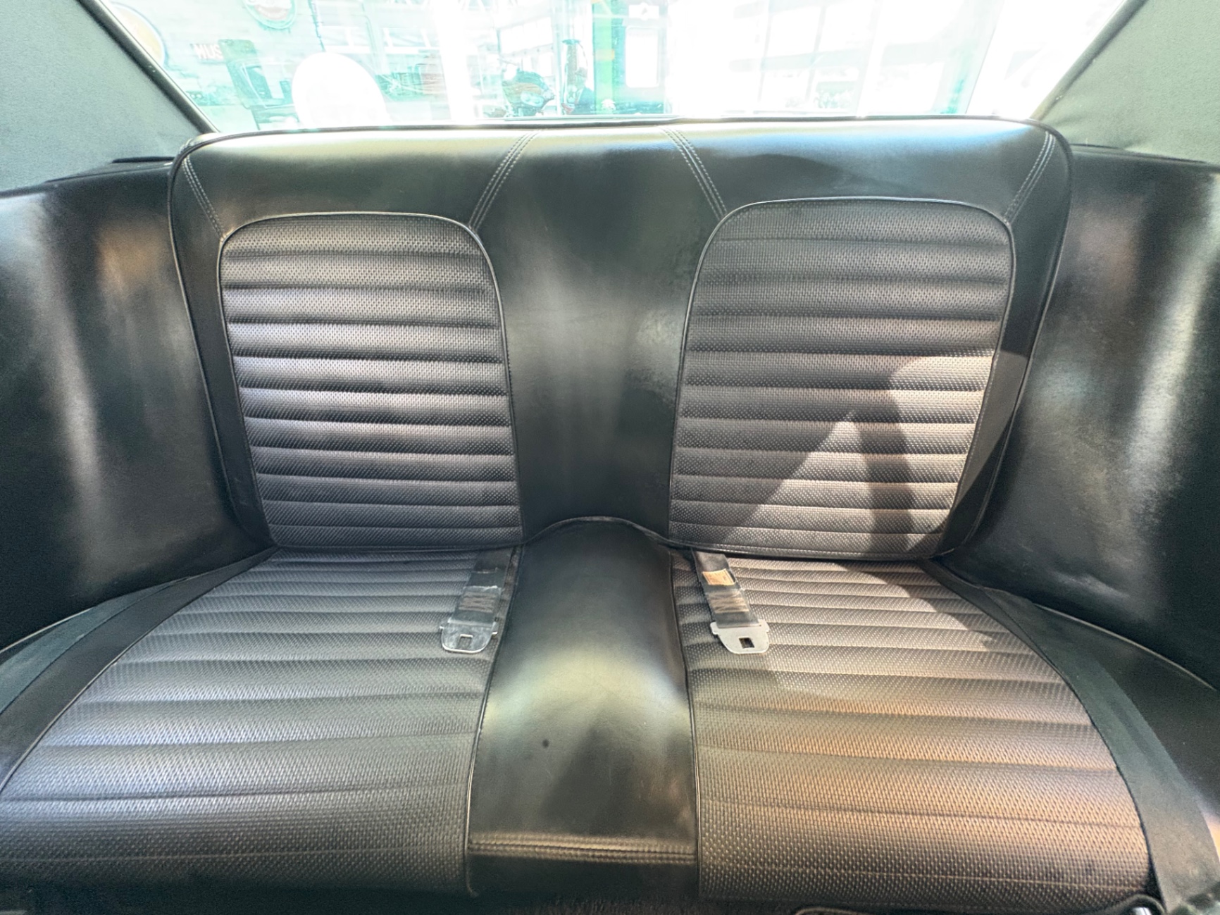 Vehicle photo 36
