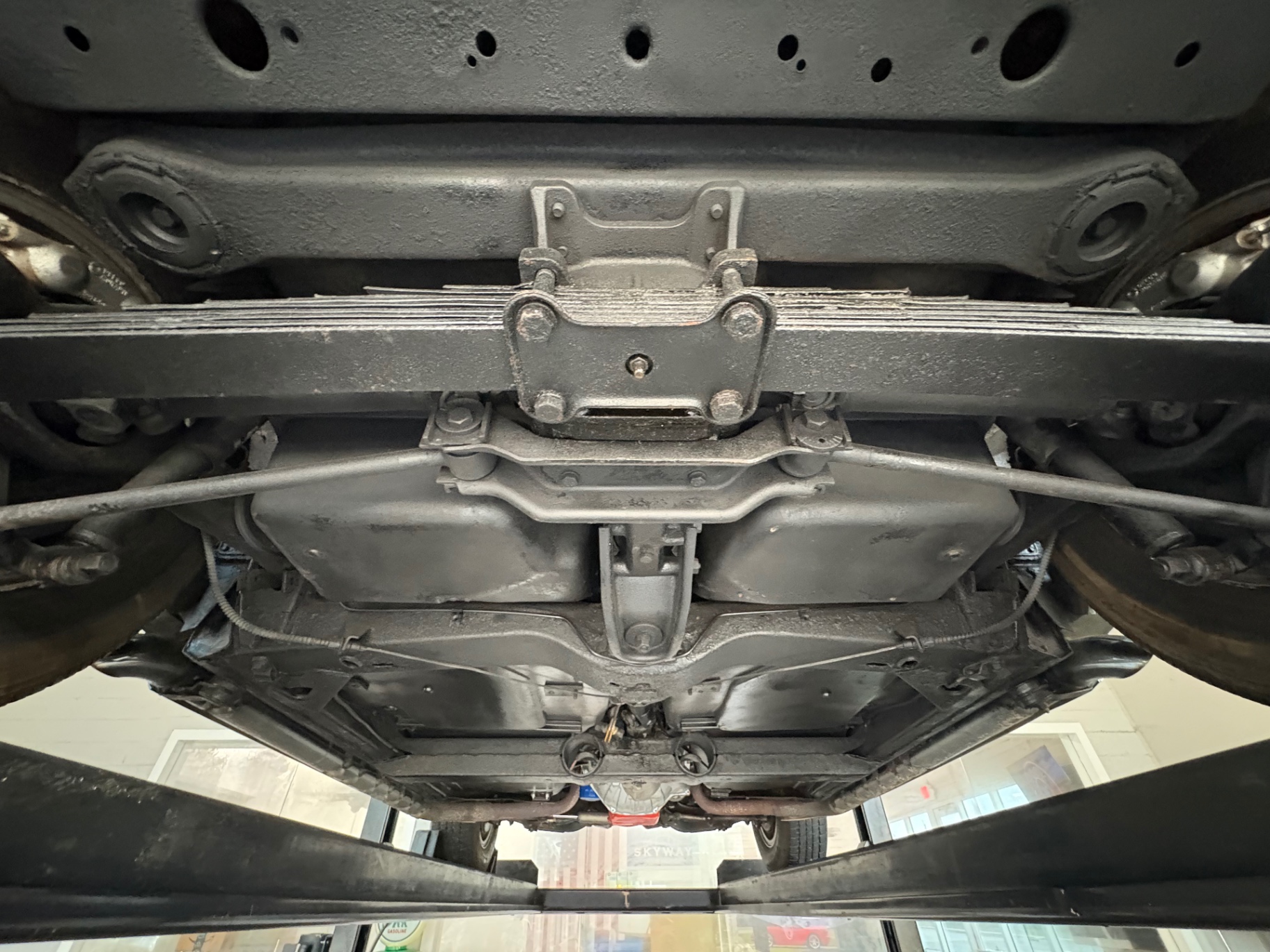 Vehicle photo 50