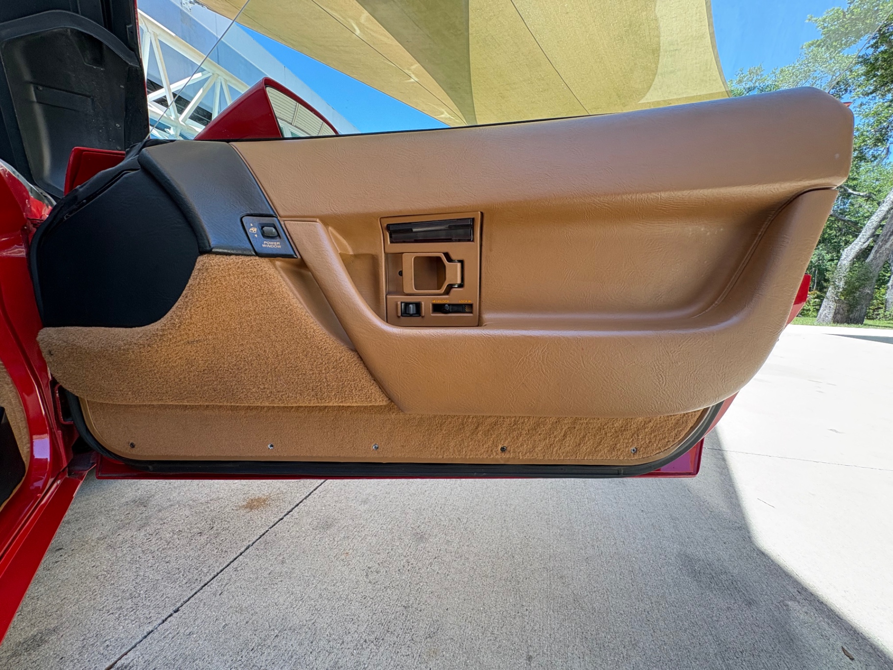 Vehicle photo 38
