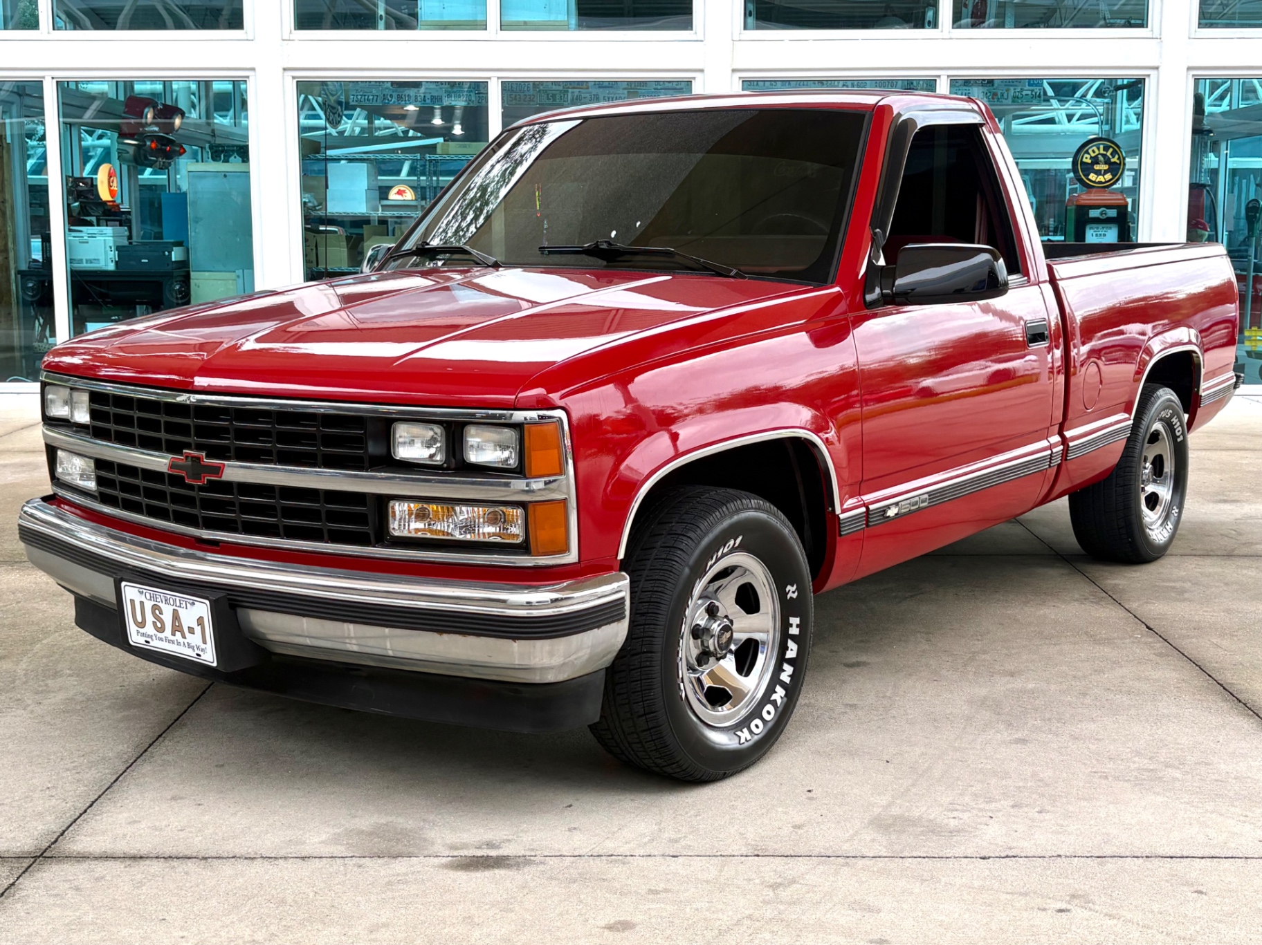 Vehicle photo 1