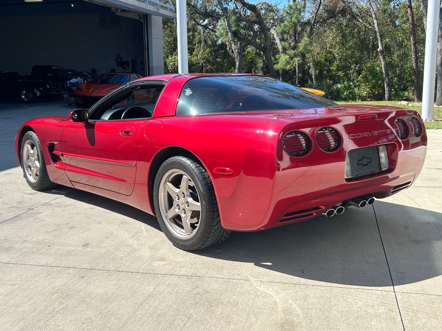 2004 Chevrolet Corvette Base photo 10