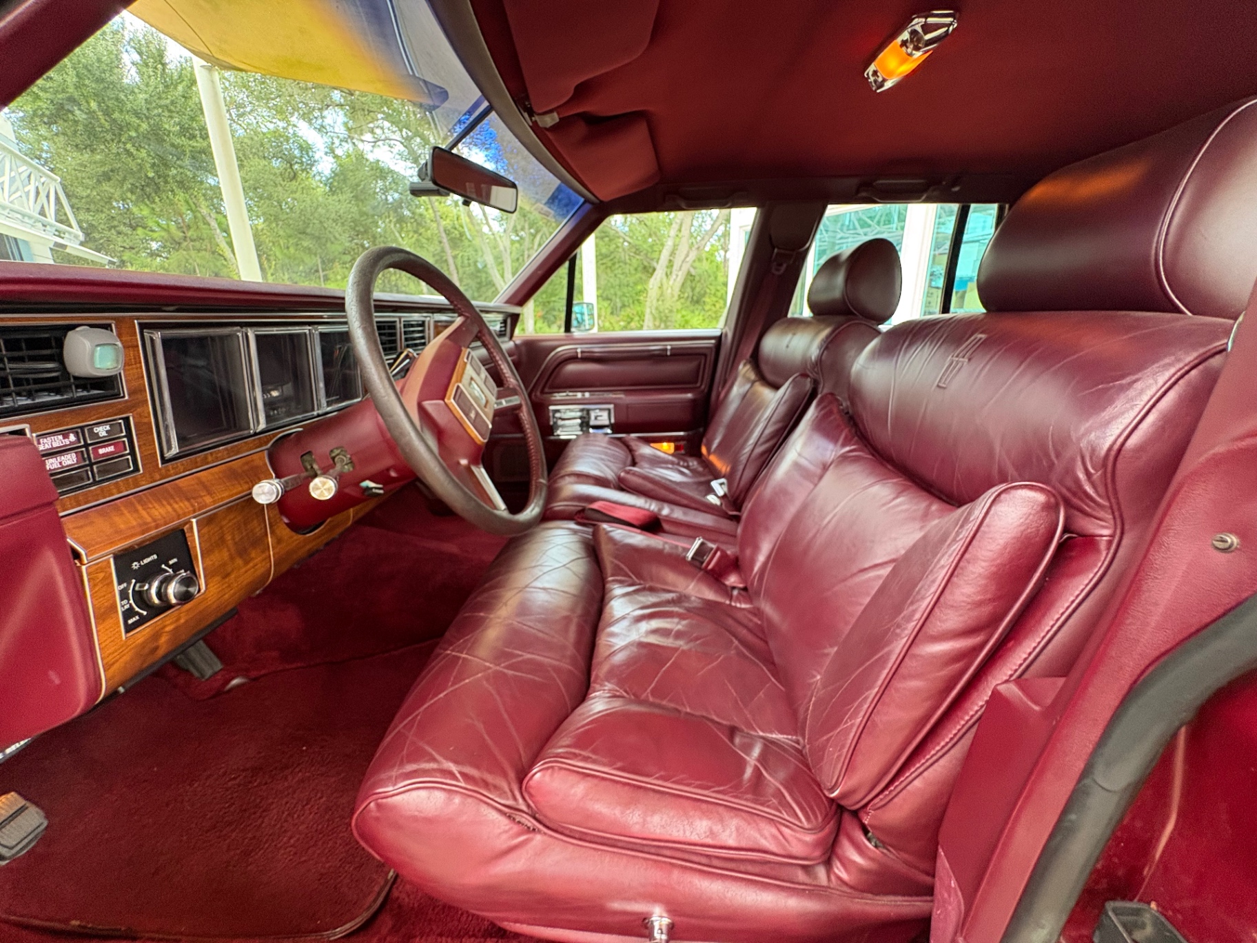 Vehicle photo 35