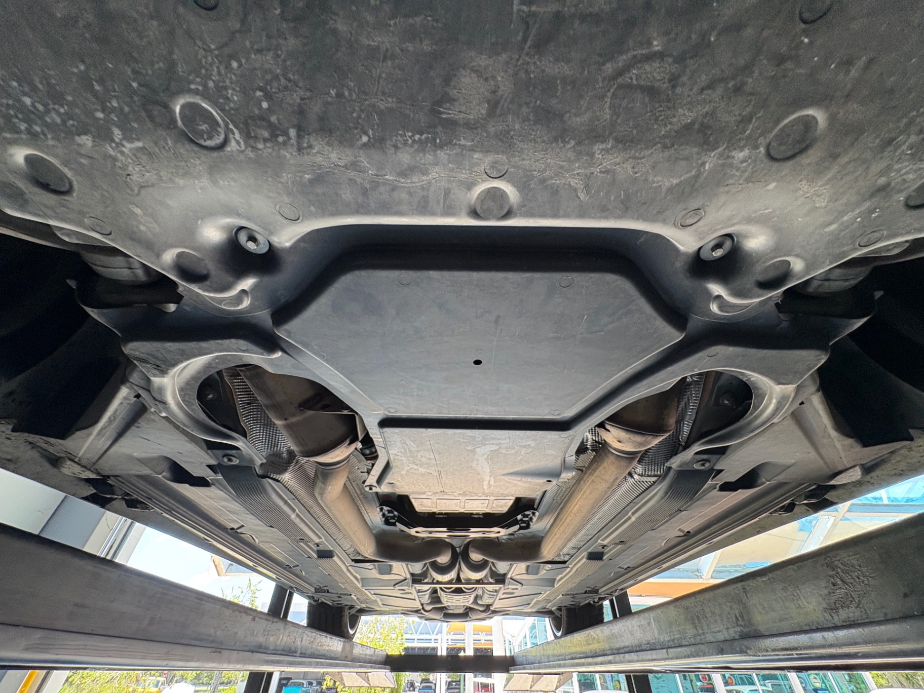 Vehicle photo 54