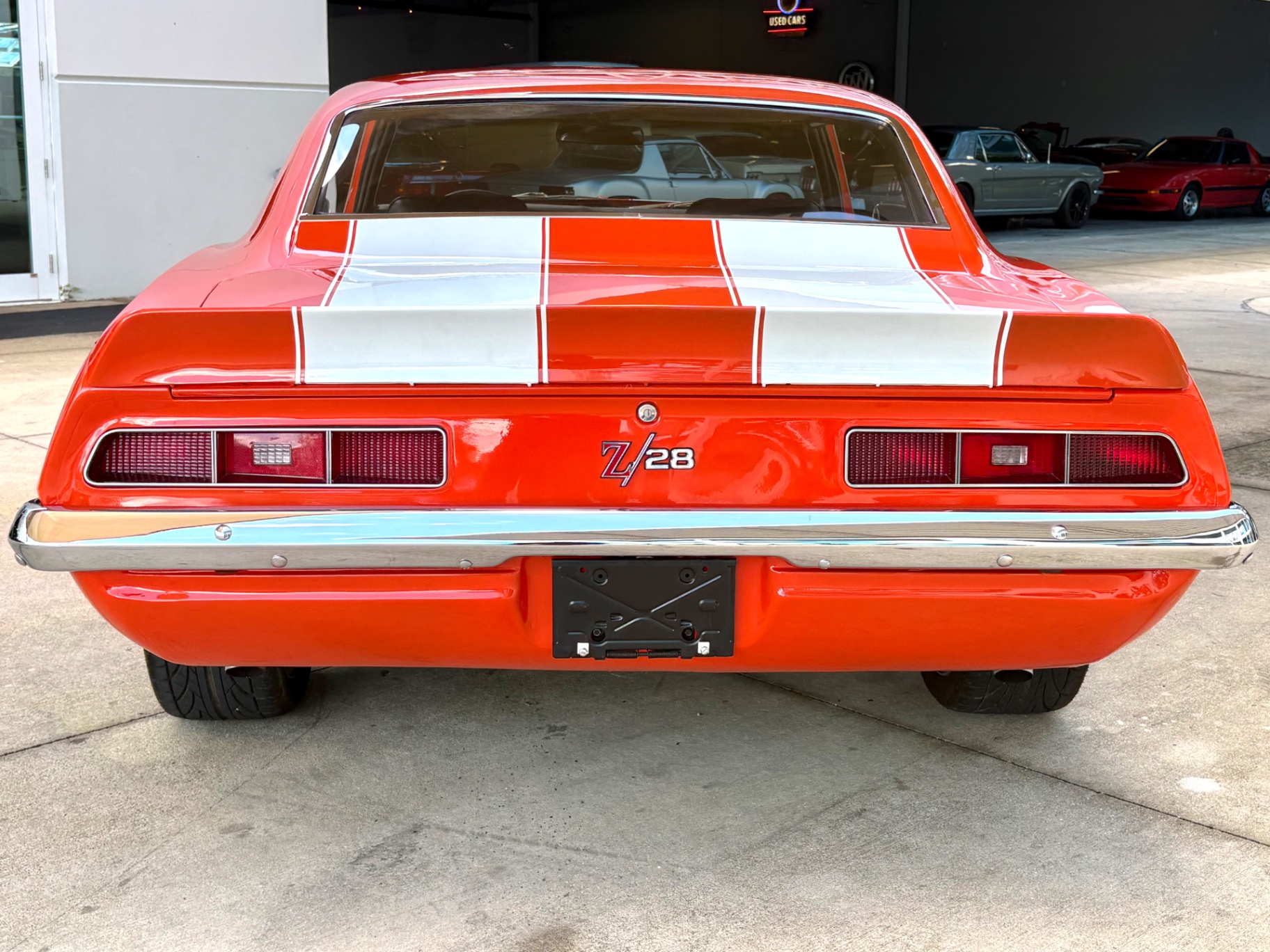 Vehicle photo 7