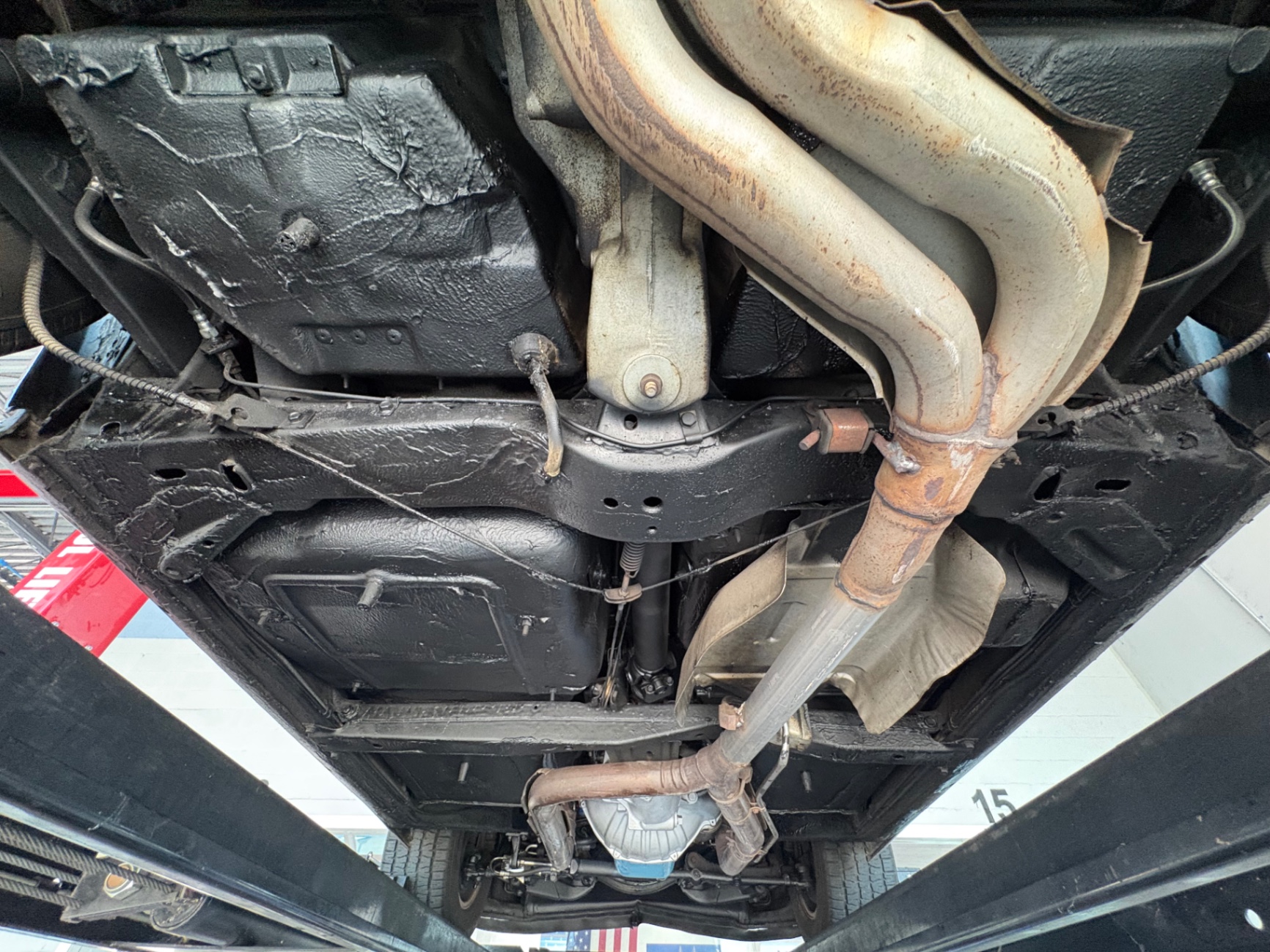 Vehicle photo 47