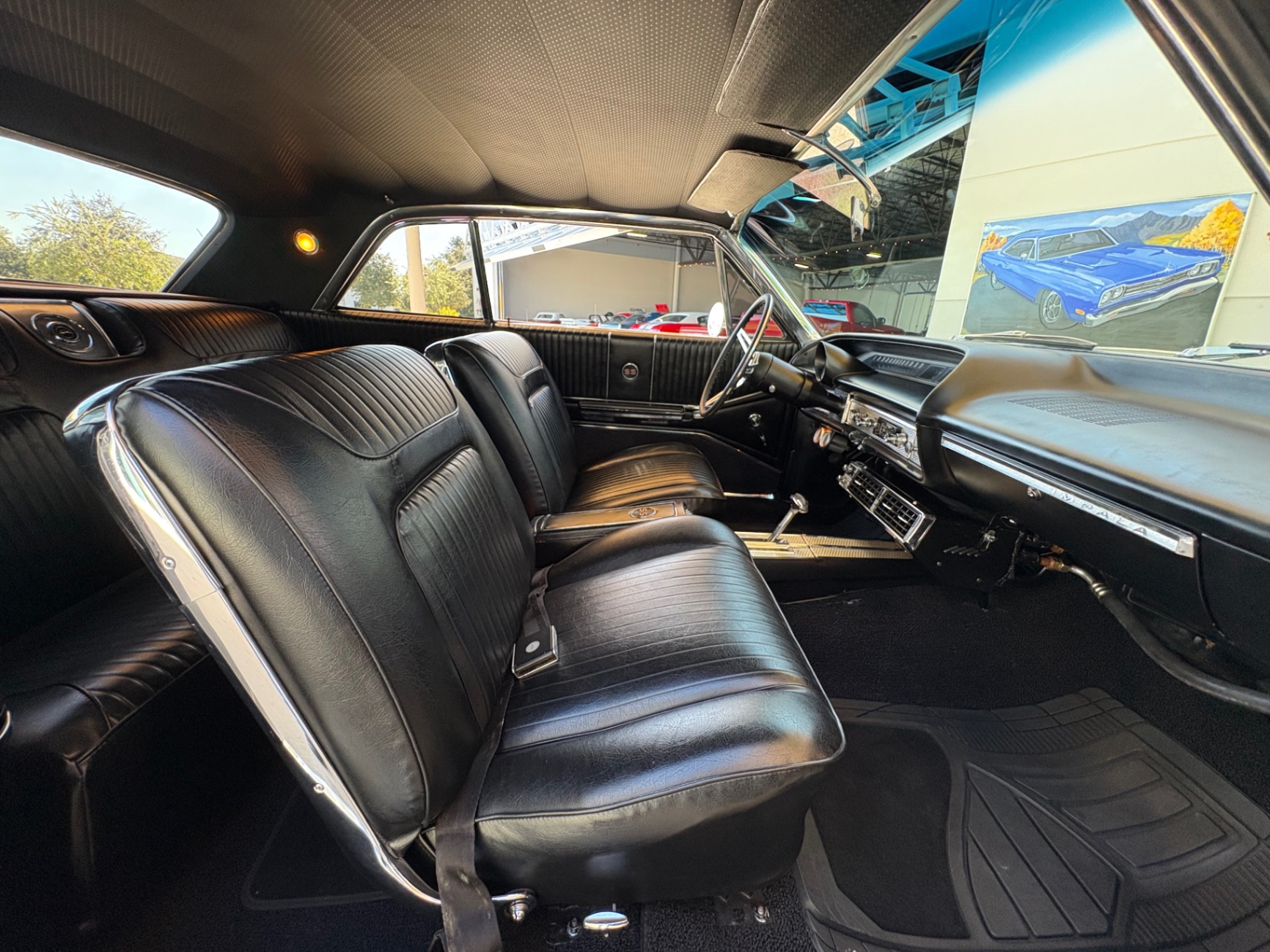 Vehicle photo 46