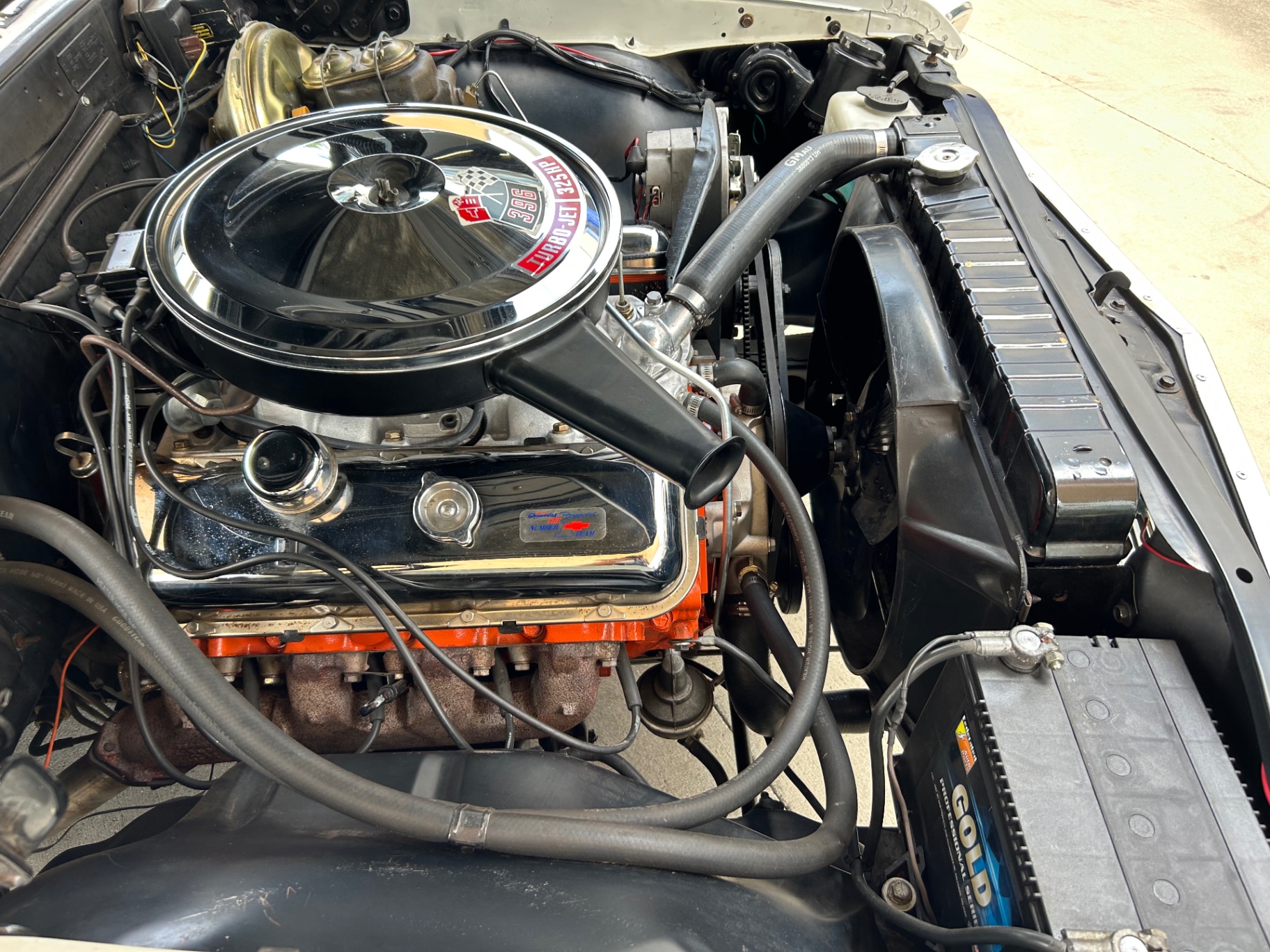 Vehicle photo 33