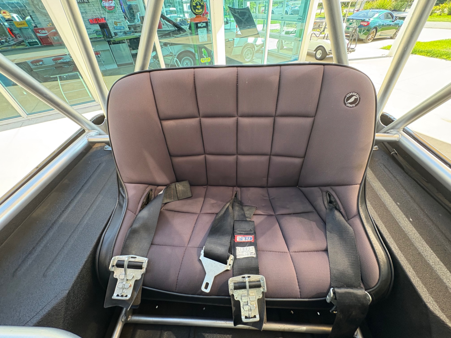 Vehicle photo 34