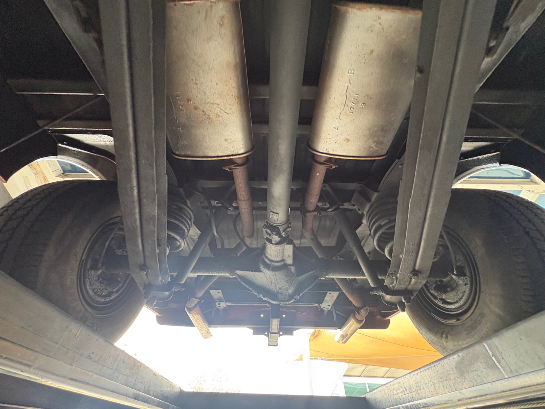 Vehicle photo 57