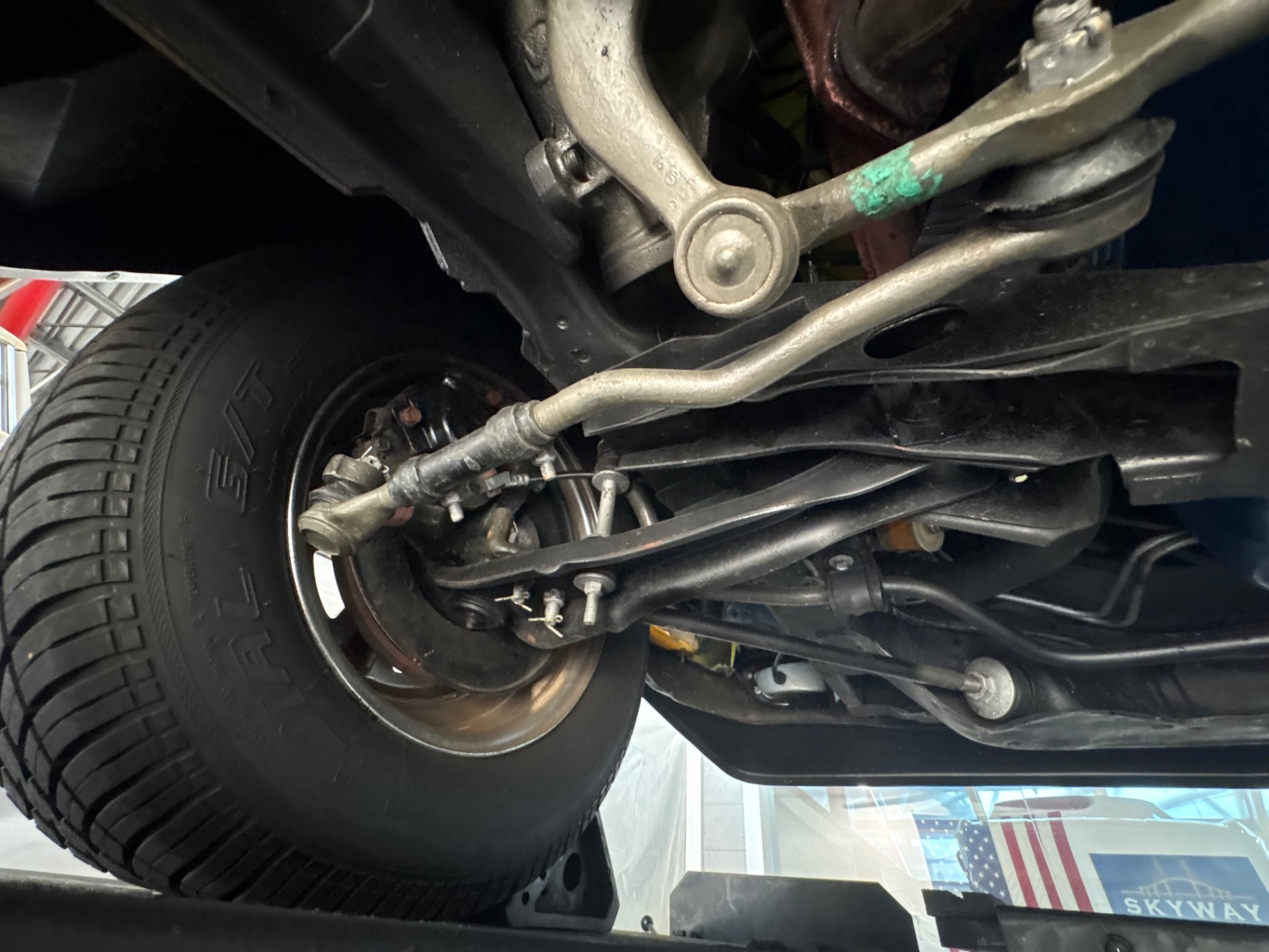 Vehicle photo 56