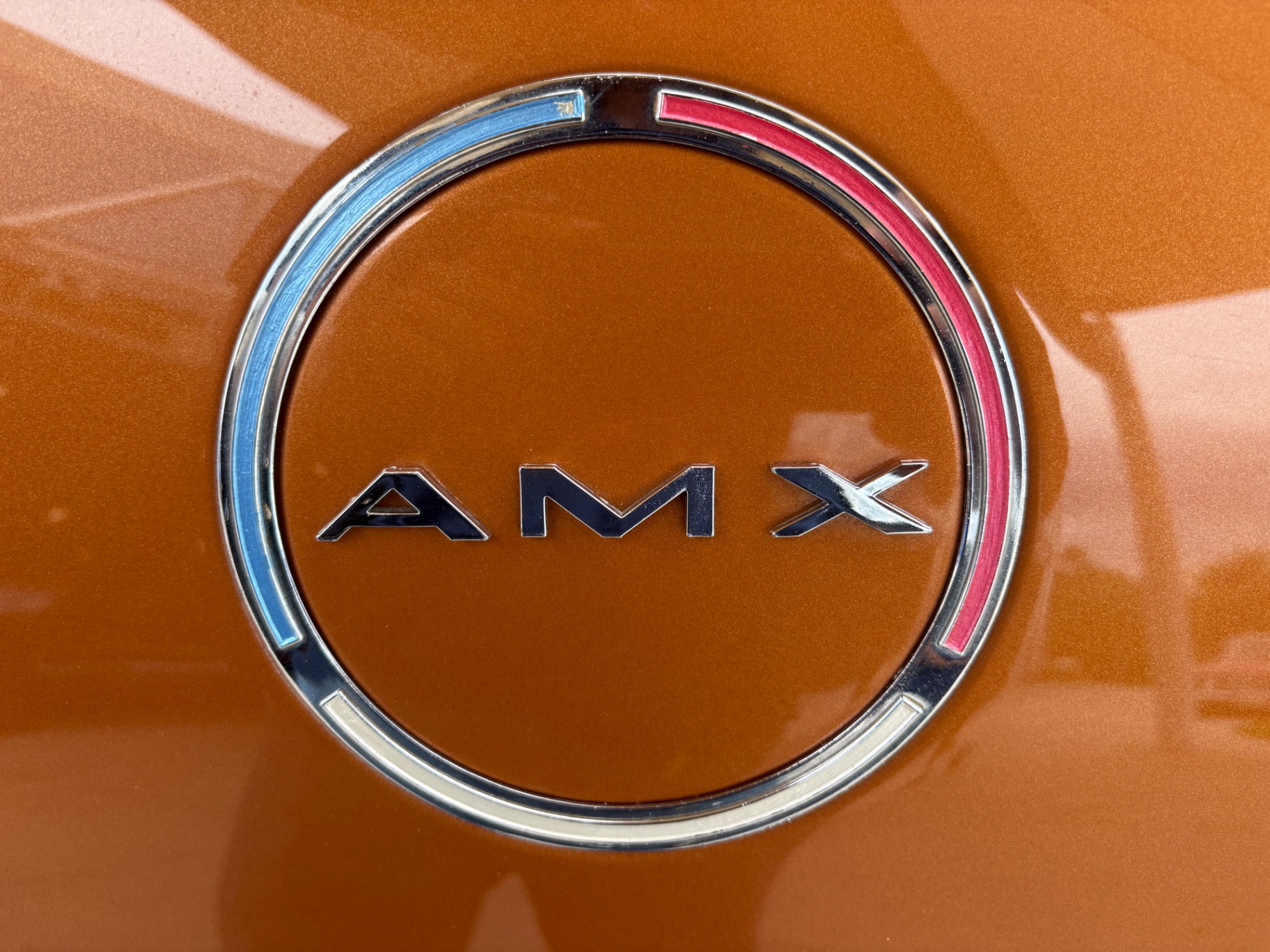Vehicle photo 23