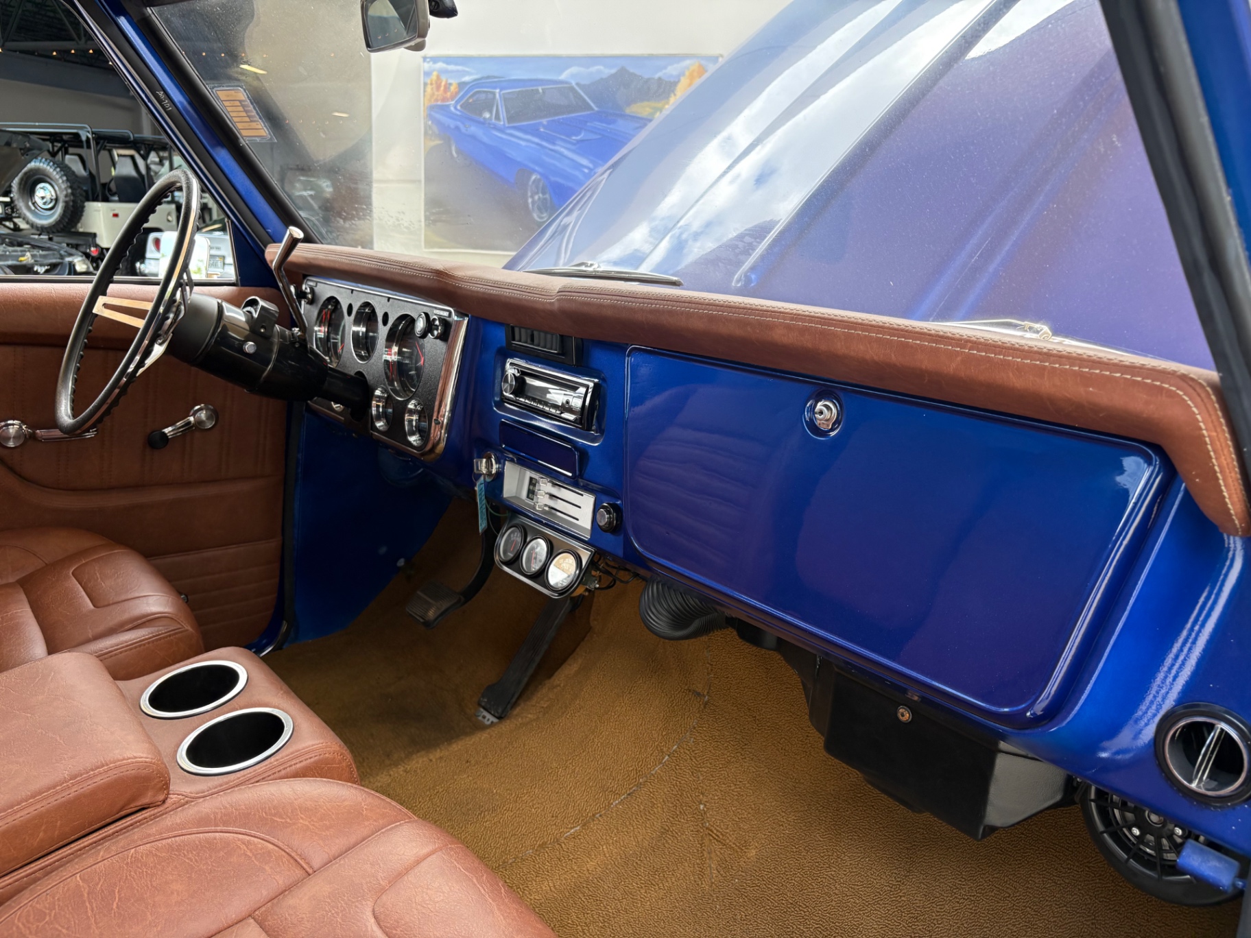 Vehicle photo 38