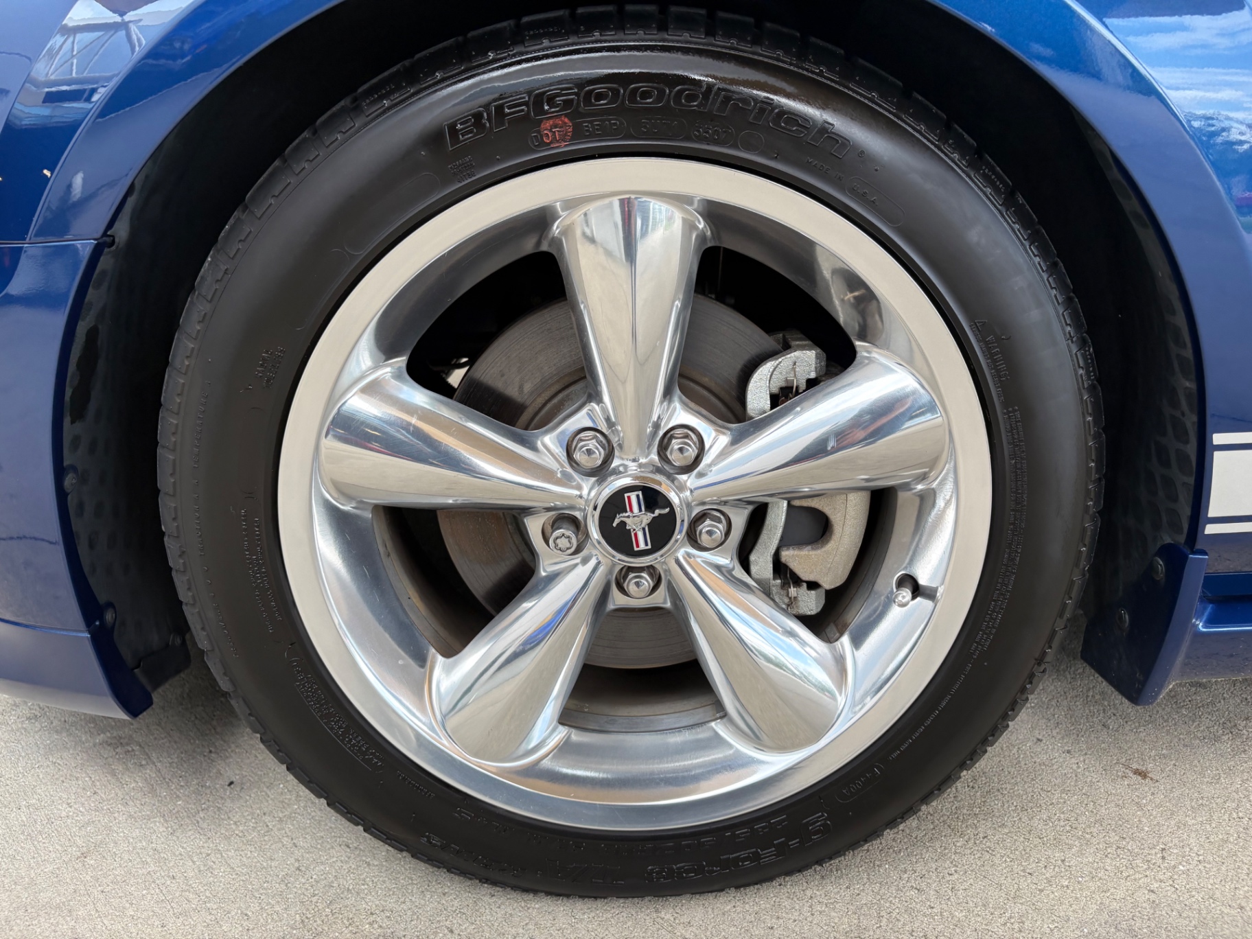 Vehicle photo 27