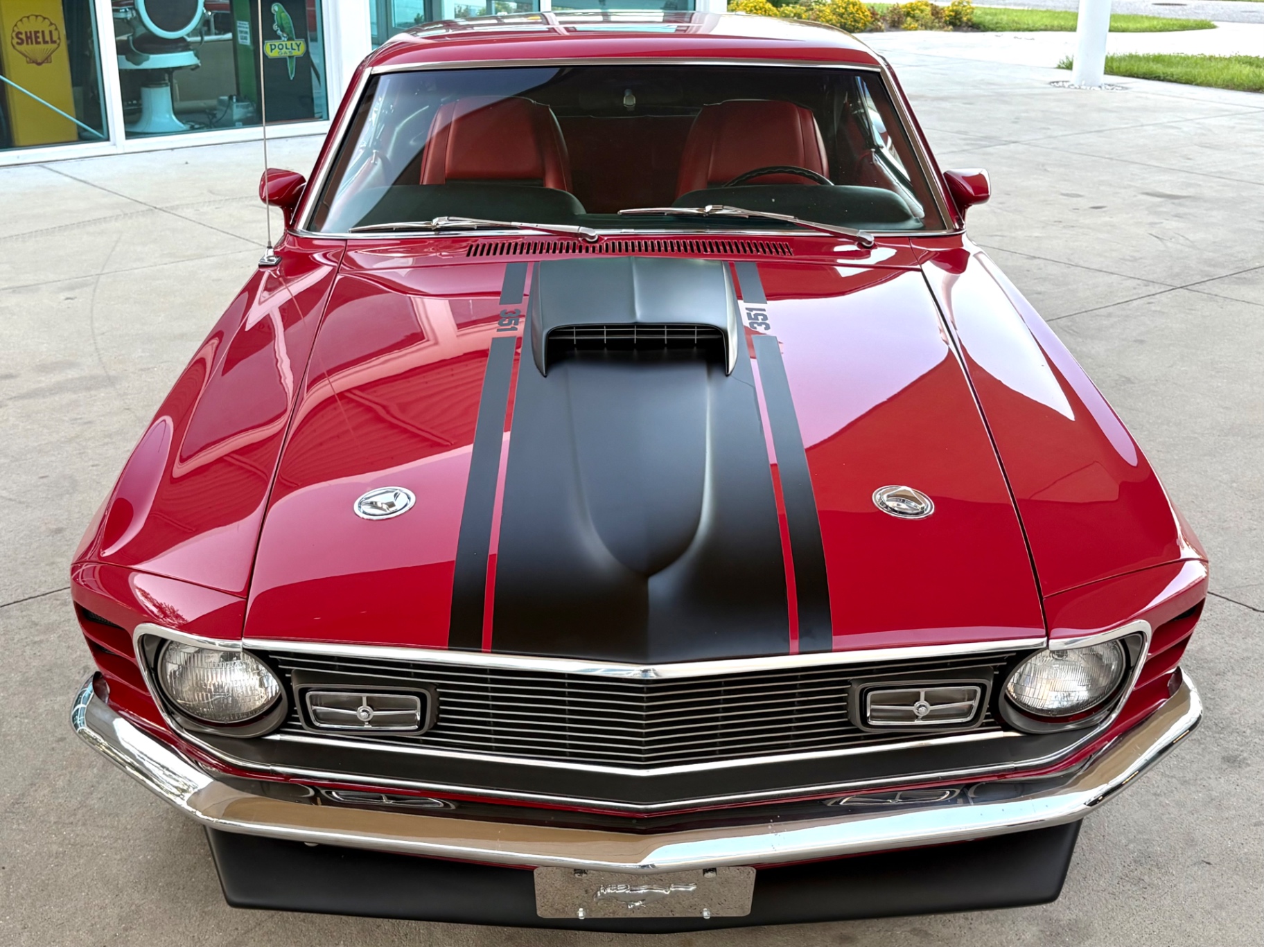Vehicle photo 3