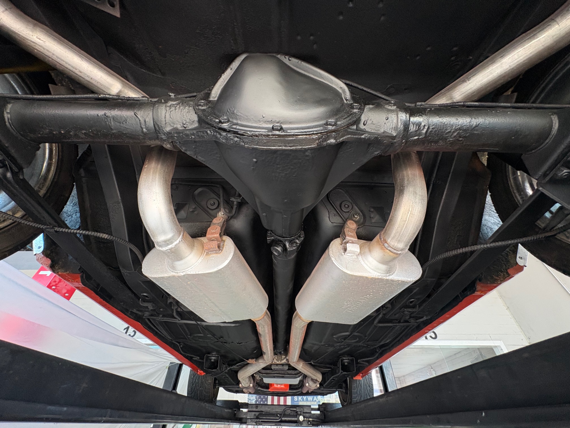 Vehicle photo 45
